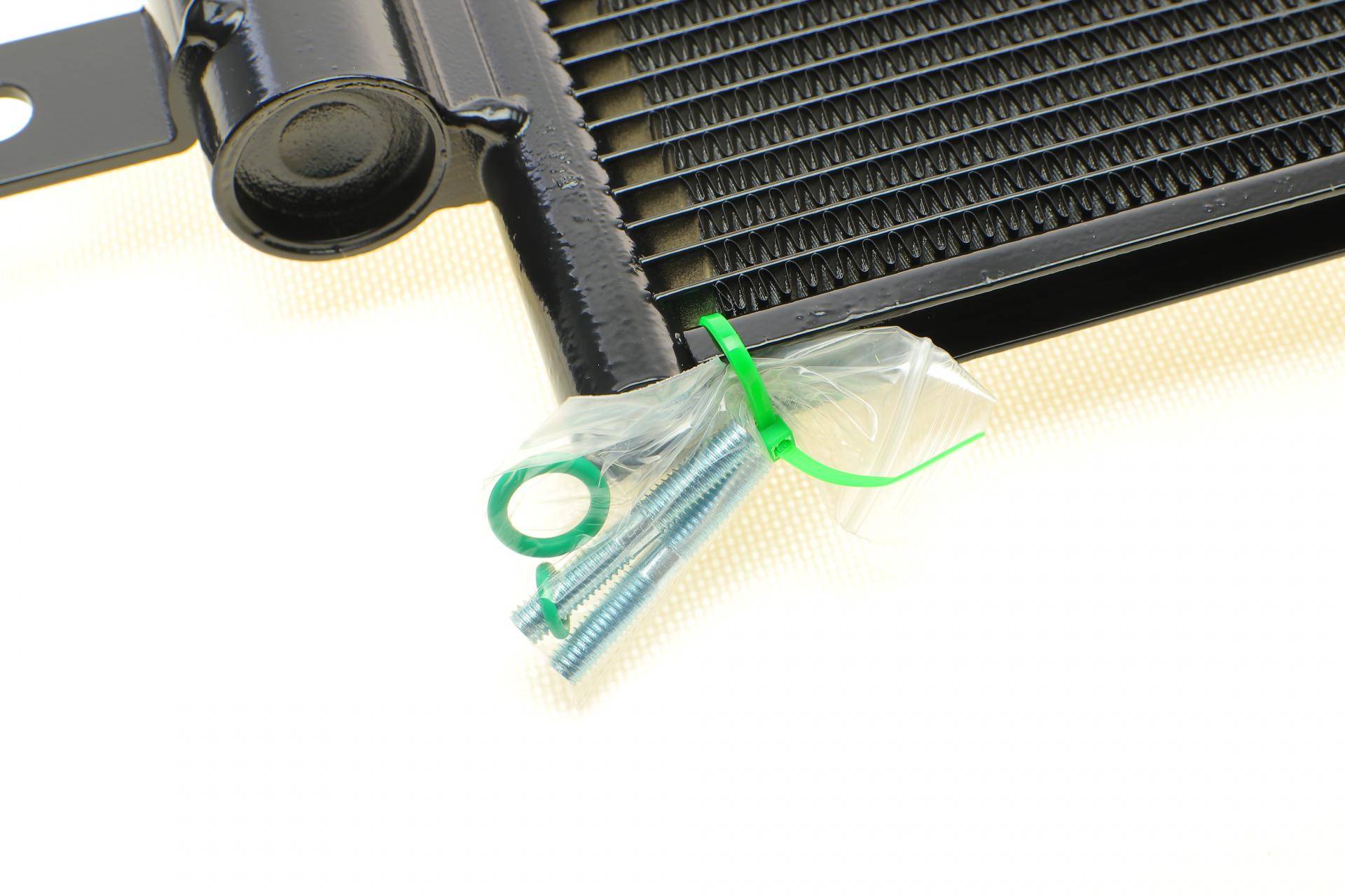 Радіатор кондиціонера (з осушувачем) Mitsubishi Colt 1.1-1.5 04-12/Smart Forfour 1.1-1.5 04-06