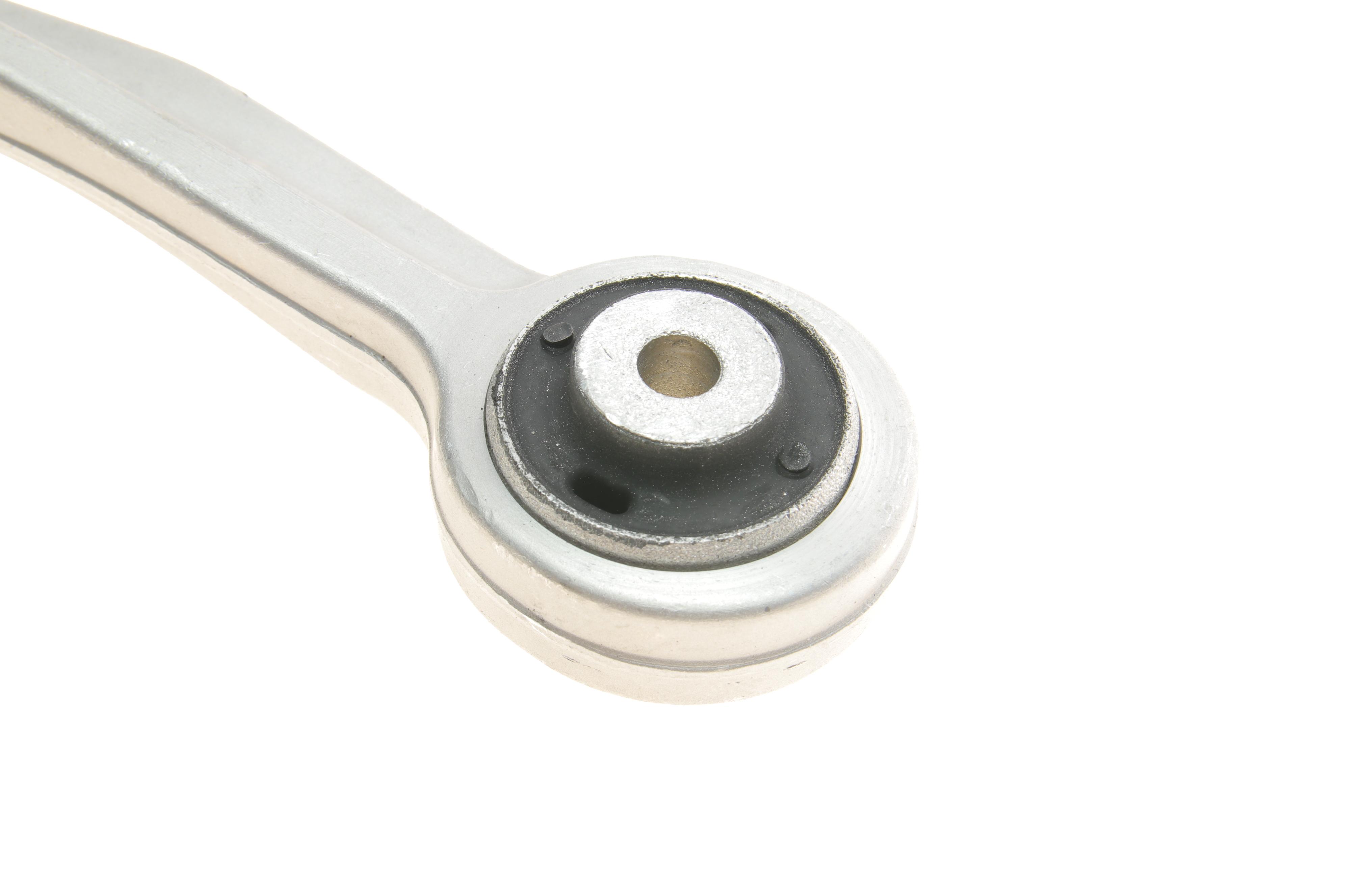 Важіль підвіски (передній/зверху/ззаду) (R) Audi A4/A5/Q5 07-