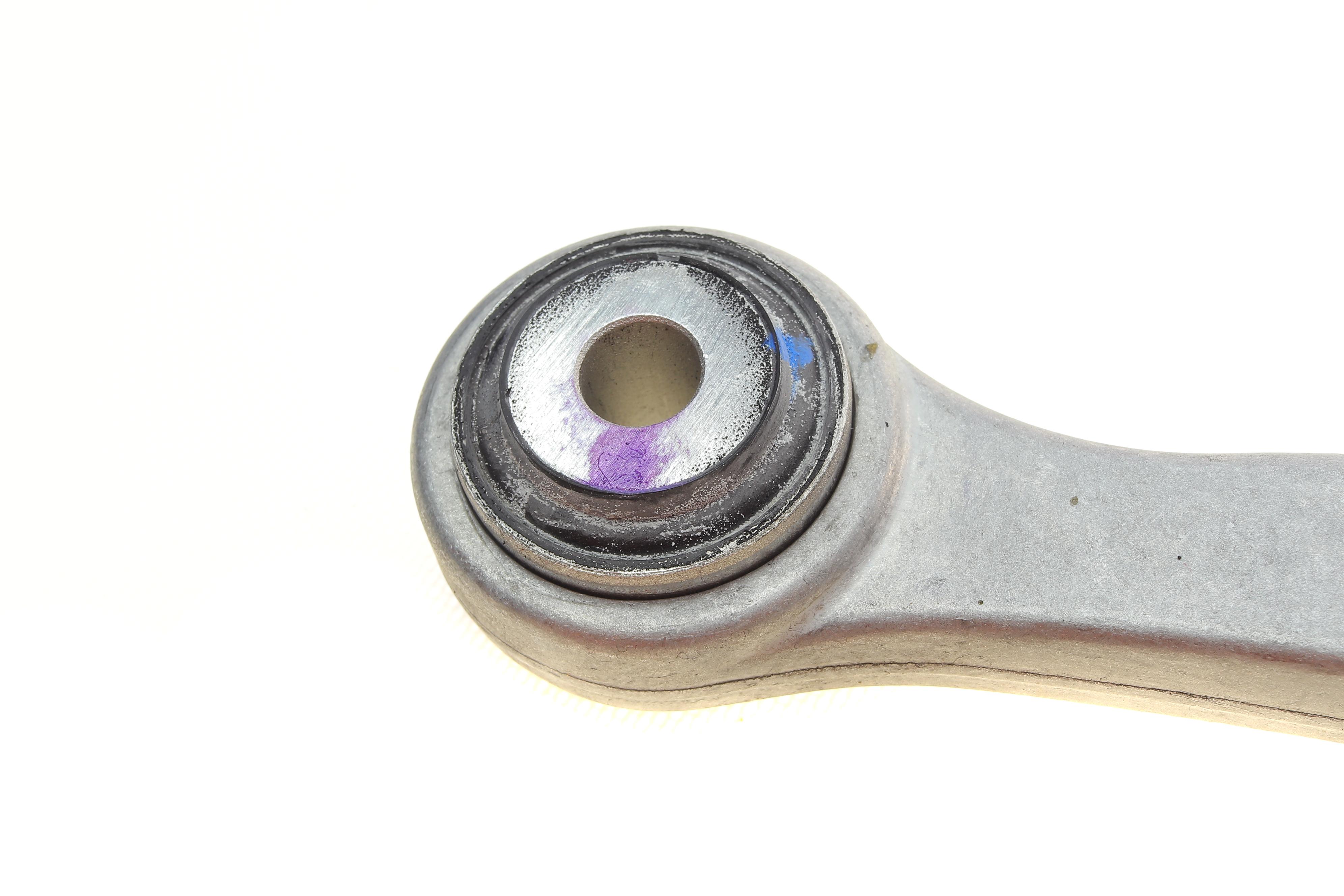 Важіль підвіски (задній/зверху/ззаду) (R) MB E-class (W211) 02-08