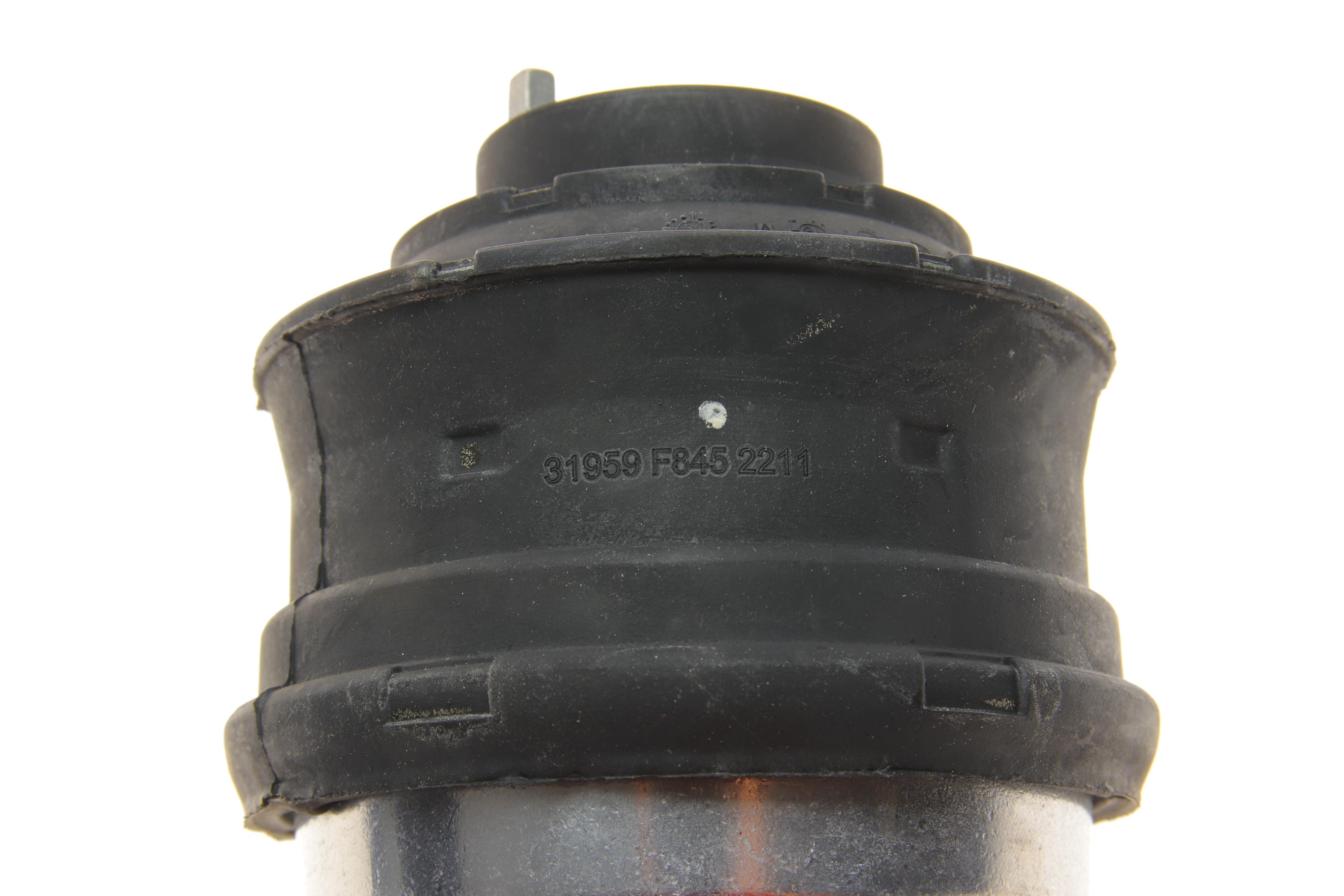 Подушка двигуна (L) MB C-клас (W203)/E-клас (W210)/CLK-клас (C209) -09