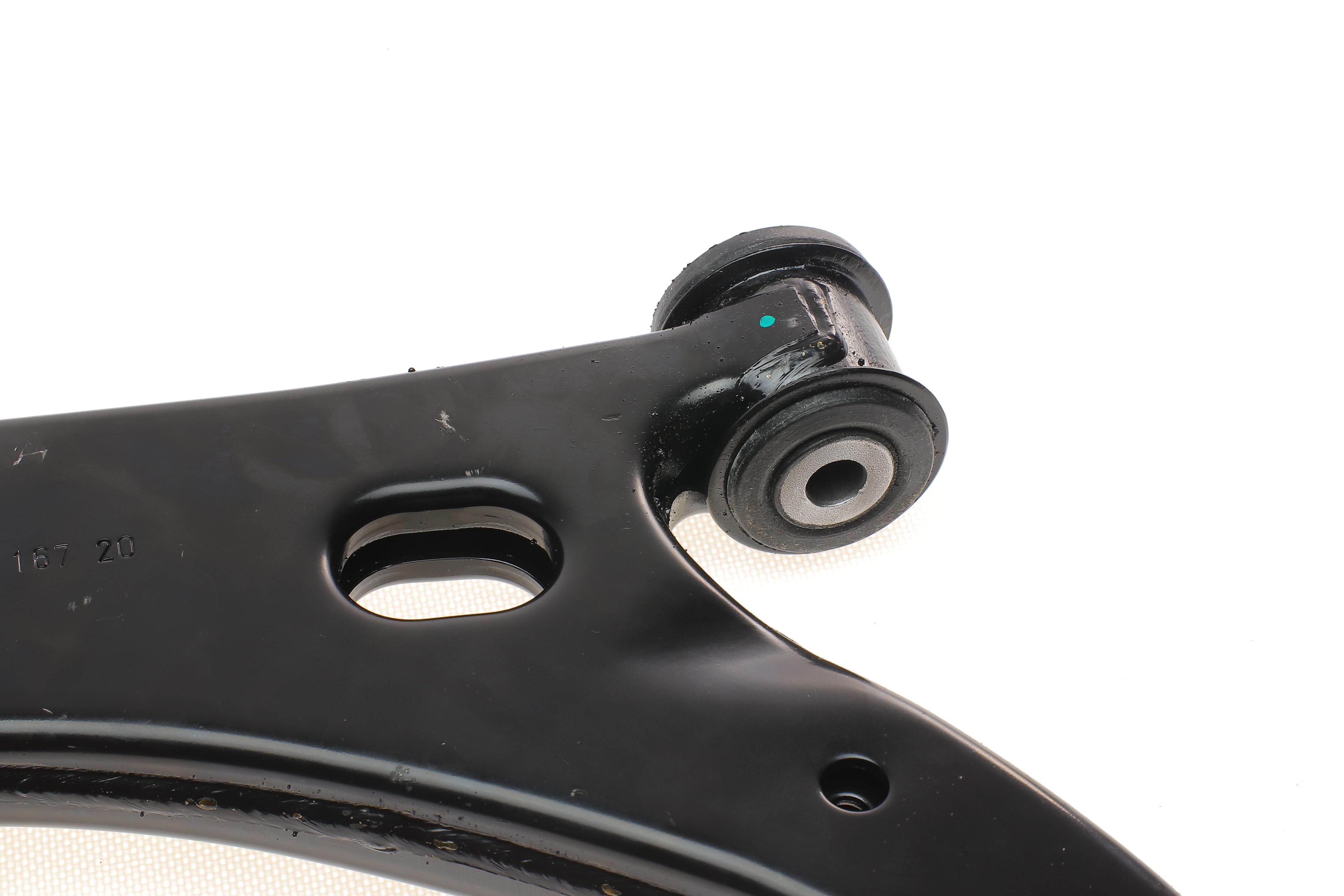 Важіль підвіски (передній) (R) Ford Fiesta/Fusion/Mazda 2 01-12