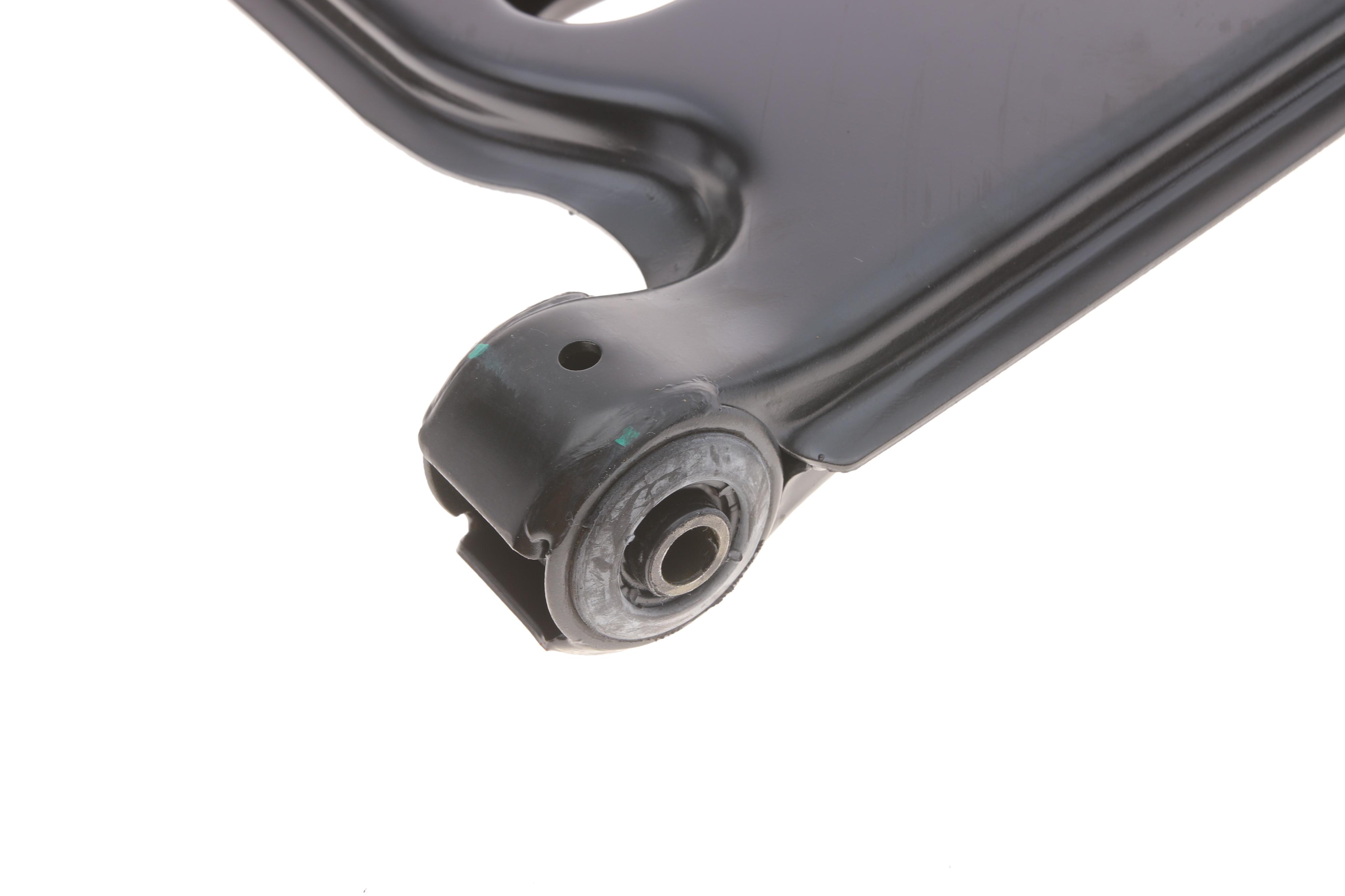 Важіль підвіски (передній/знизу) (R) Opel Astra H 04-14/Meriva B 10-17/Zafira B 05-15 (з кульовою)