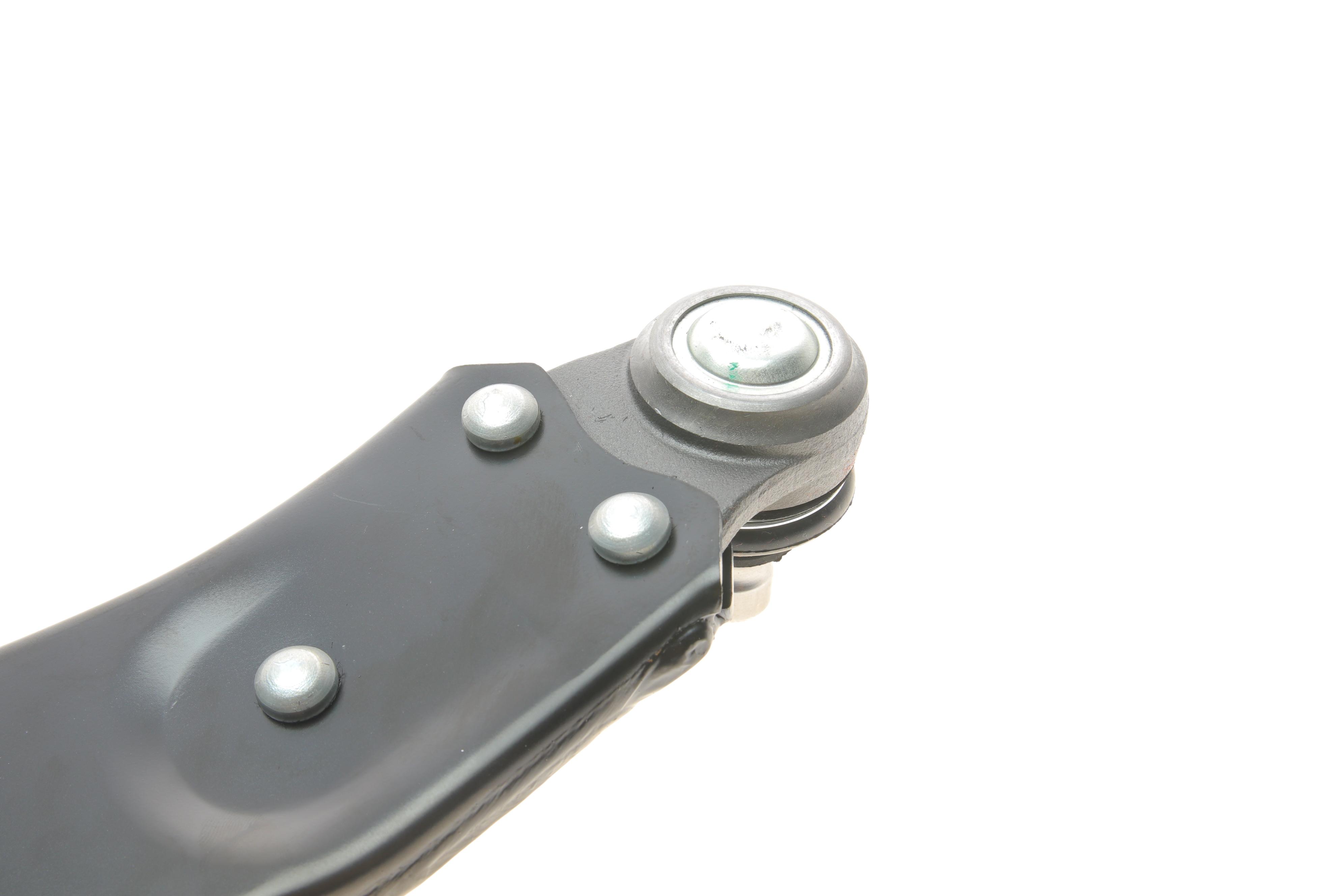 Важіль підвіски (передній/знизу) (R) Ford Focus 98-04 (з кульовою)