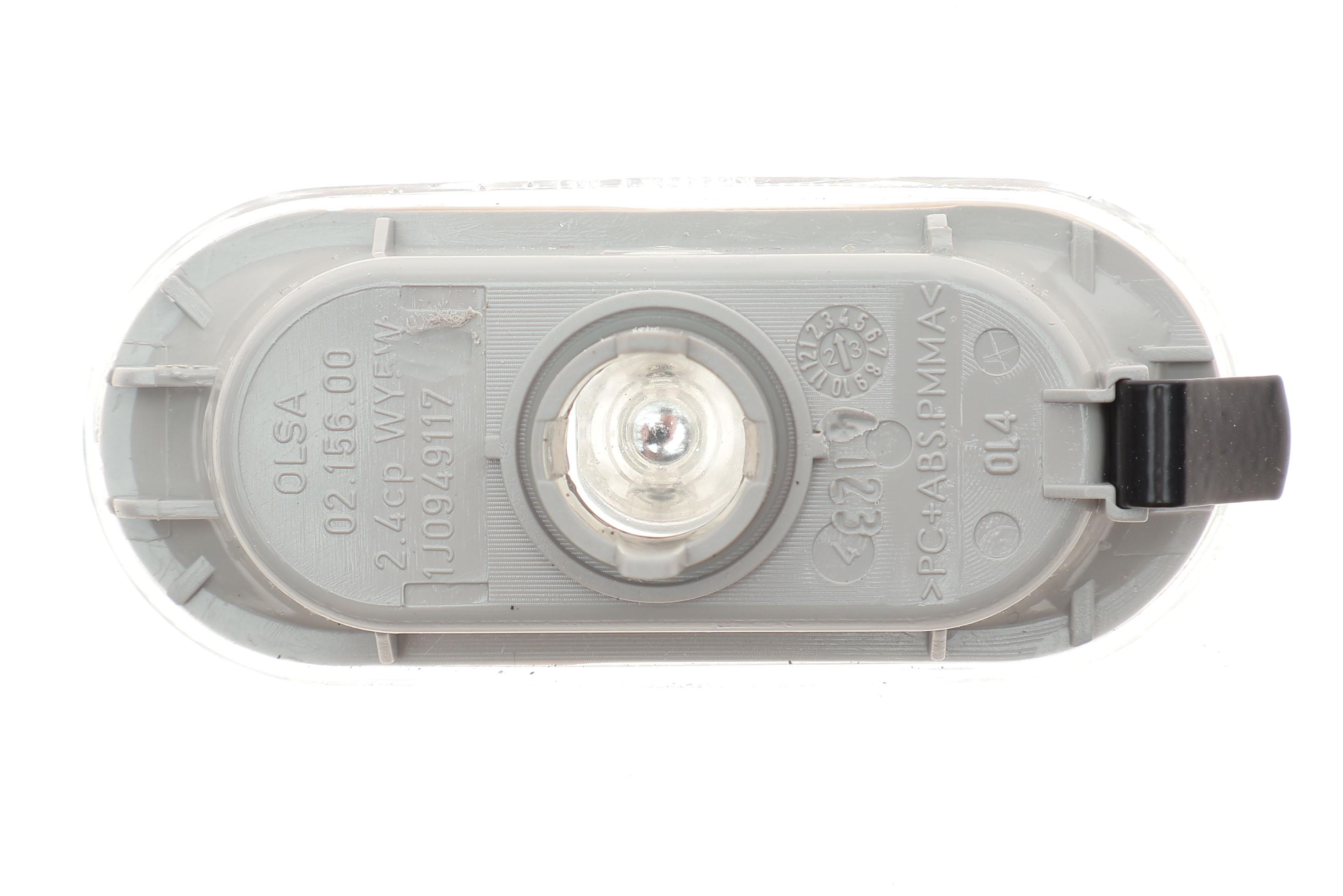 Повторювач повороту на крило VW T5 03-15/Passat B5 96-05 (прозорий)