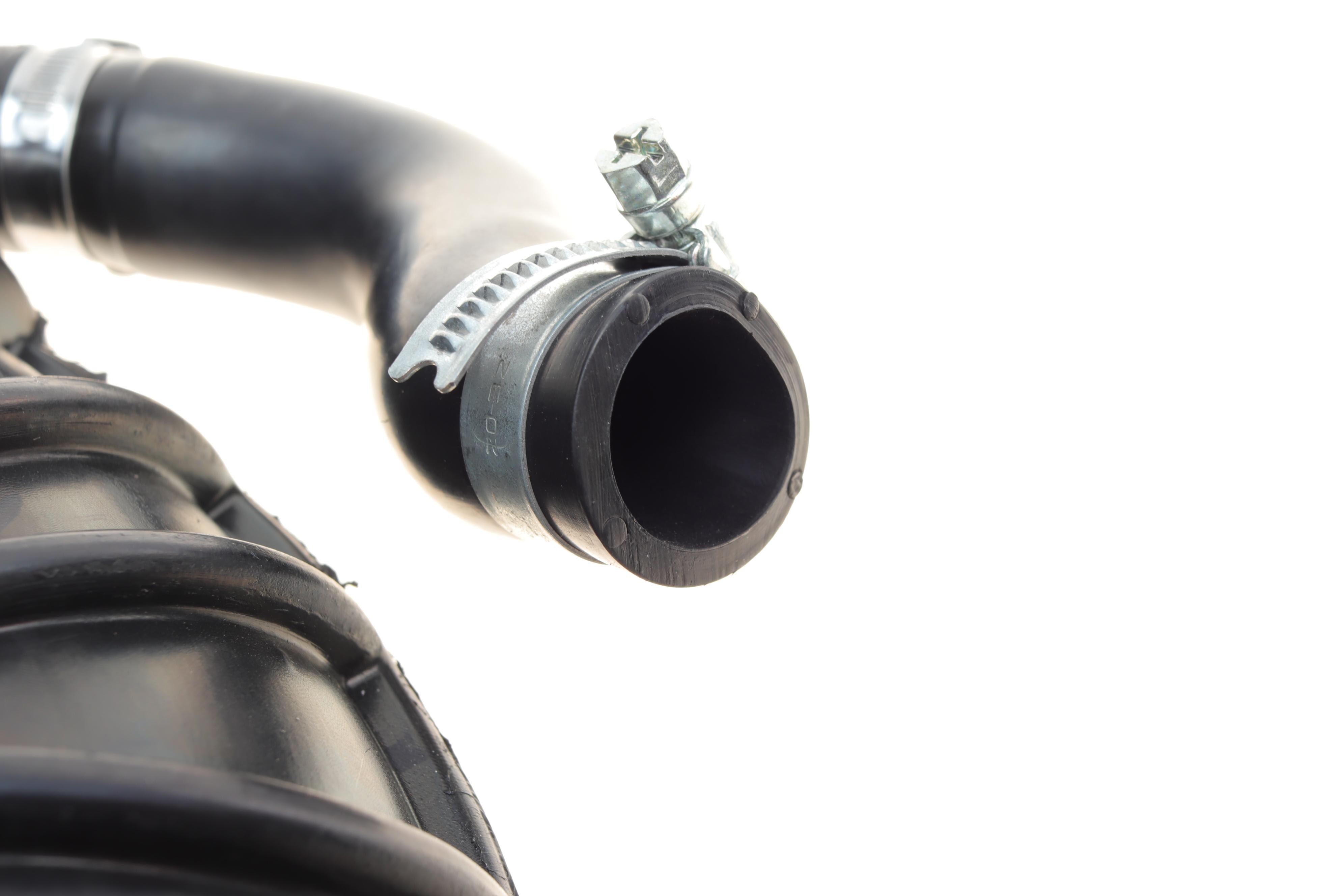 Патрубок фильтра воздушного Ford Connect 1.8/1.8TDCi 02-13