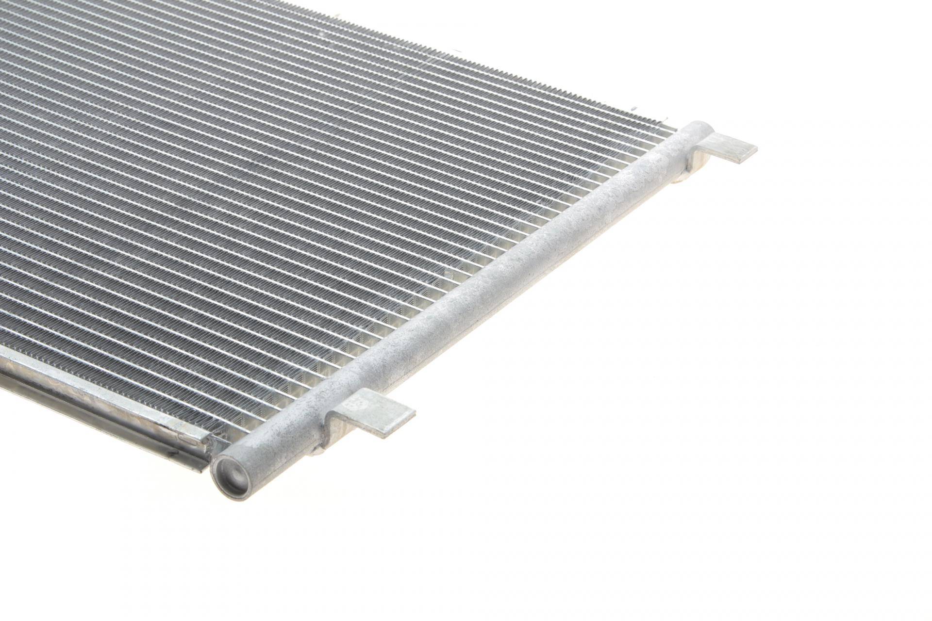 Радіатор кондиціонера (з осушувачем) Nissan Qashqai 1.5 07-