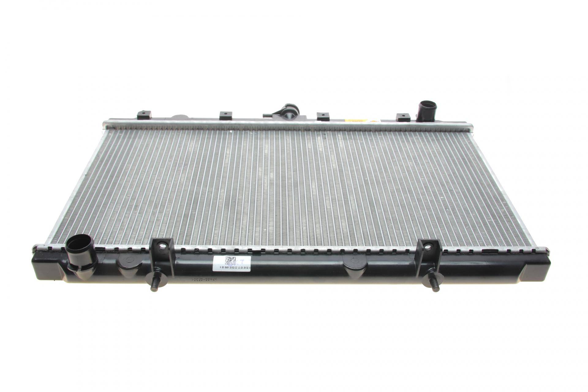 Радіатор охолодження Nissan Primera 1.6-2.0 16V 96-02