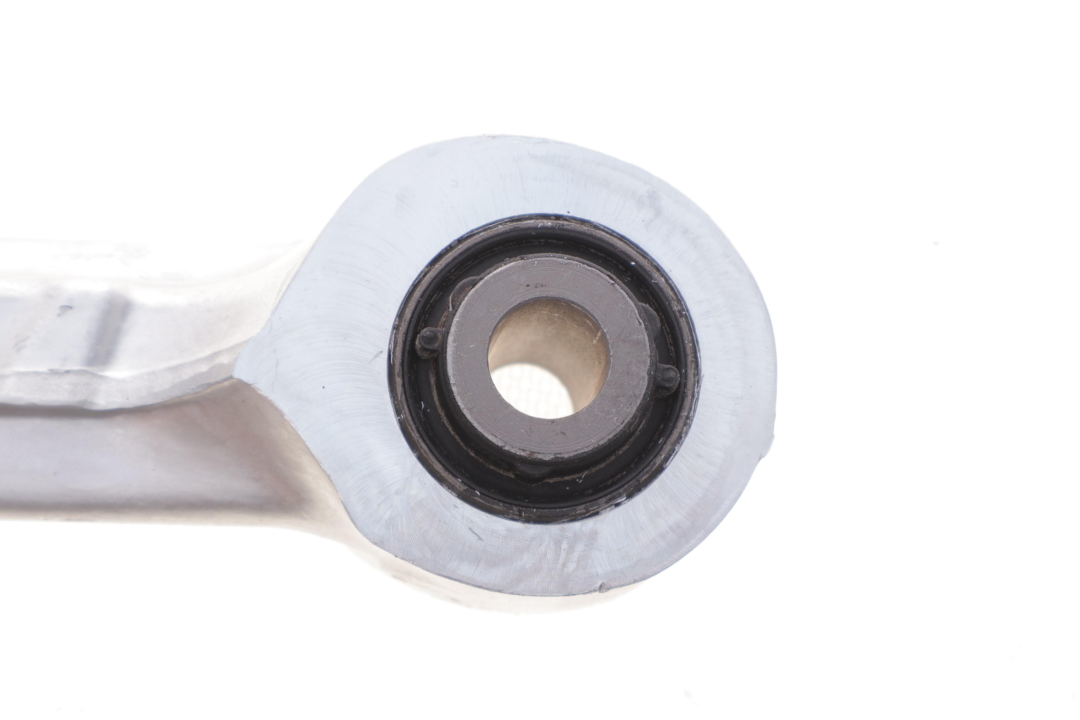 Важіль підвіски (задній/зверху) (L) Nissan Qashqai/X-Trail/Renault Kadjar 06-