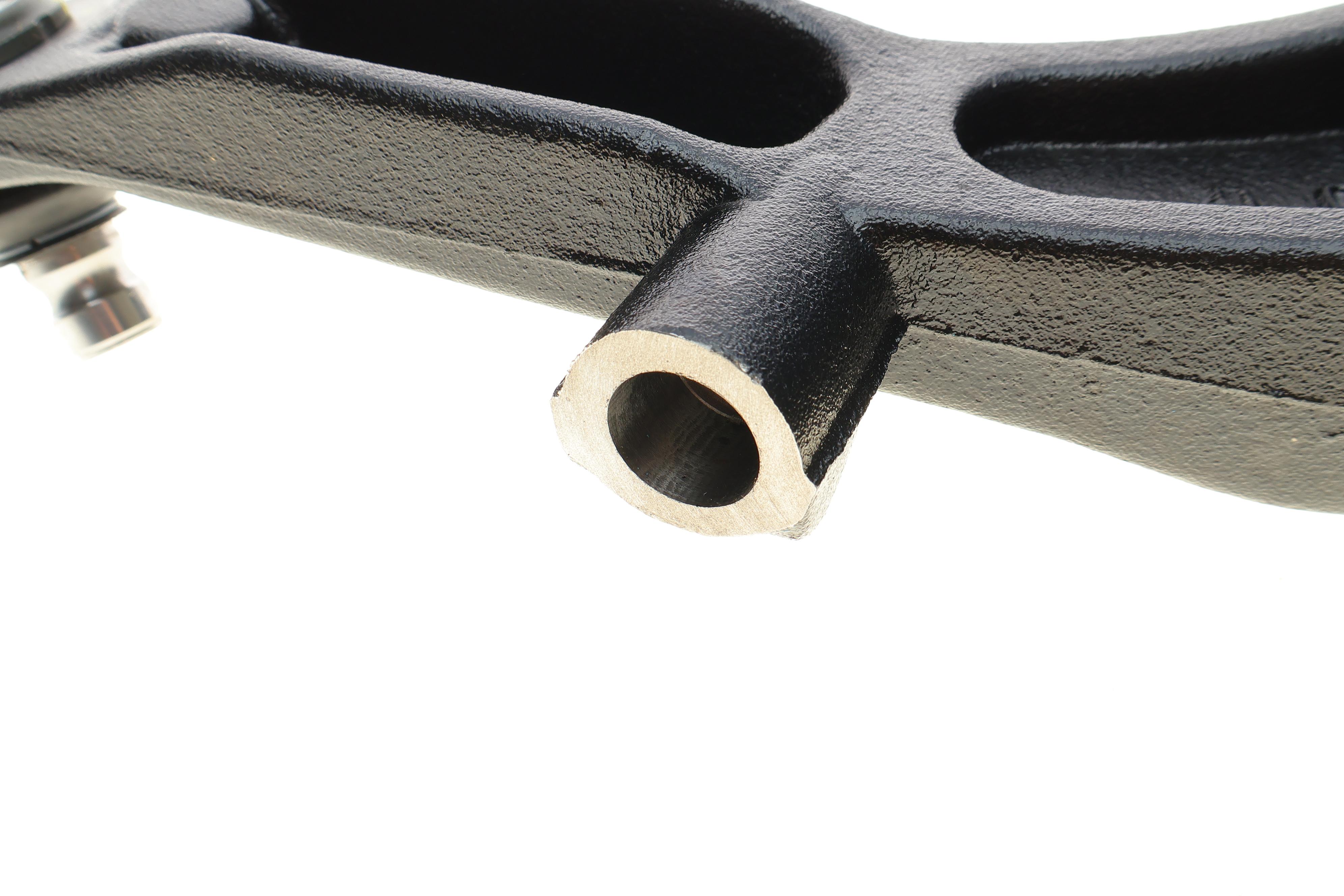 Важіль підвіски (передній/знизу) (L) Renault Master II/Opel Movano 98-/Nissan Interstar 02- (з кульо