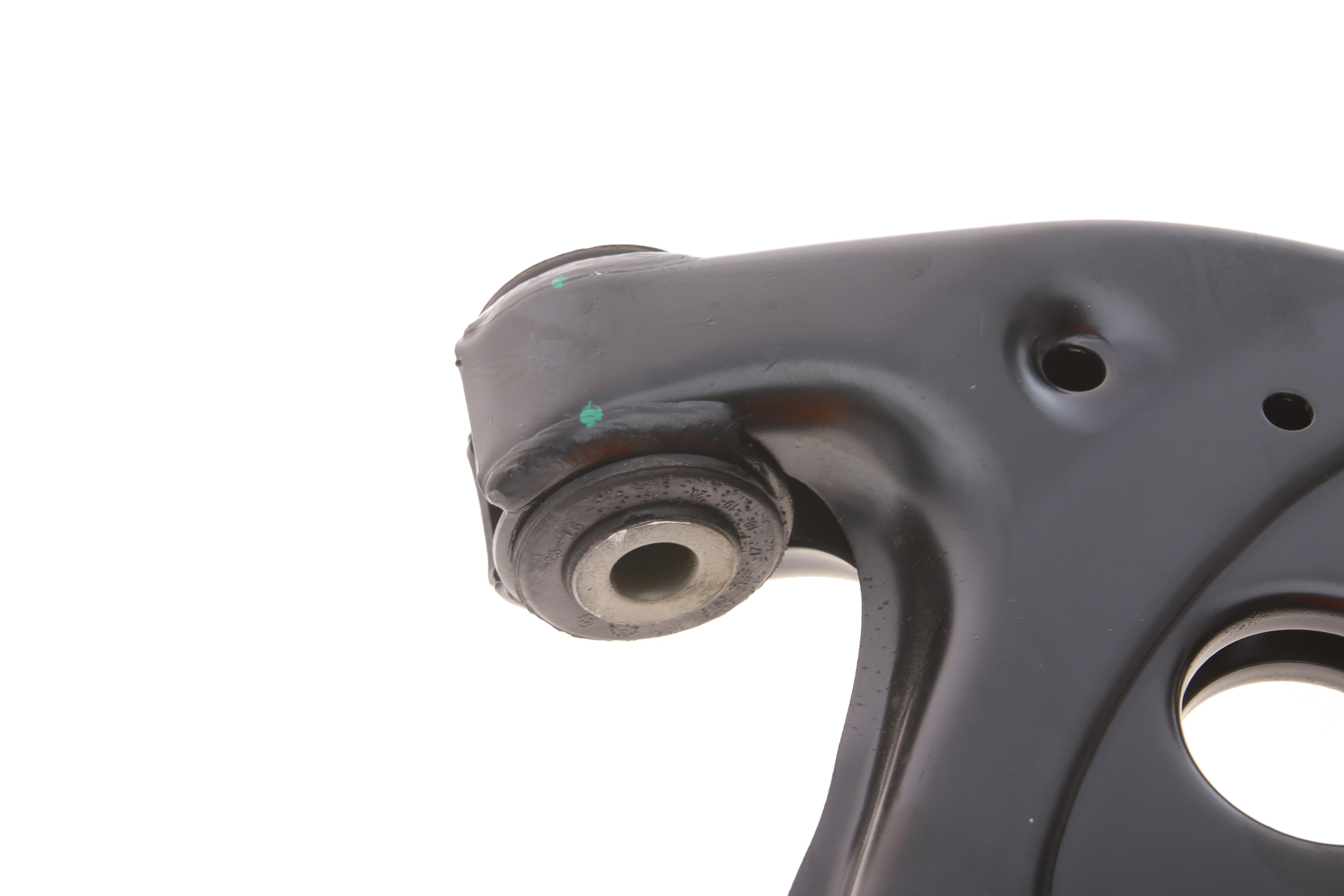 Важіль підвіски (передній/знизу) Seat Cordoba 02-06/Skoda Fabia/VW Polo 1.0-2.0 99-14