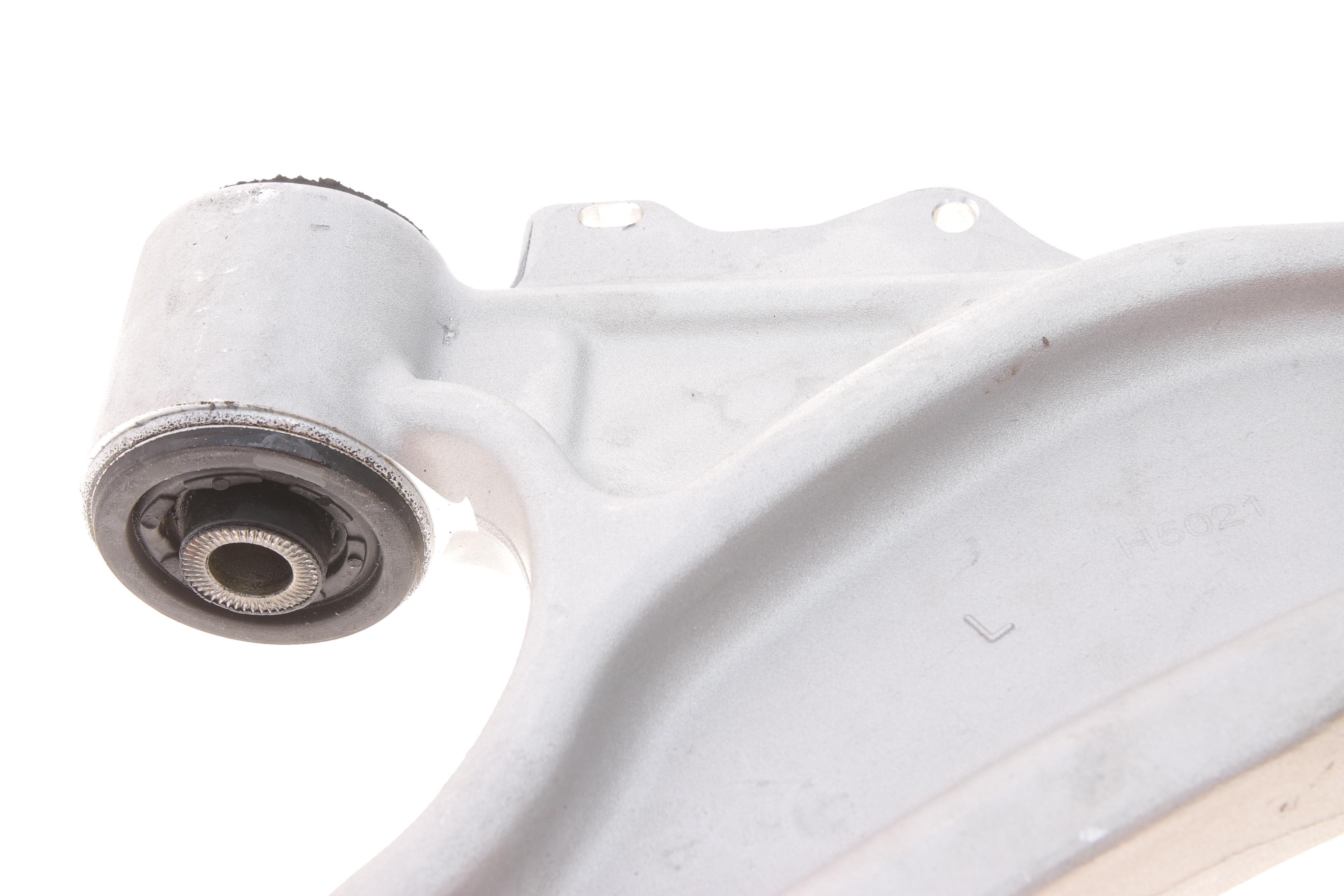 Важіль підвіски (передній/знизу) (L) Chevrolet Cruze/Opel Astra J 09-