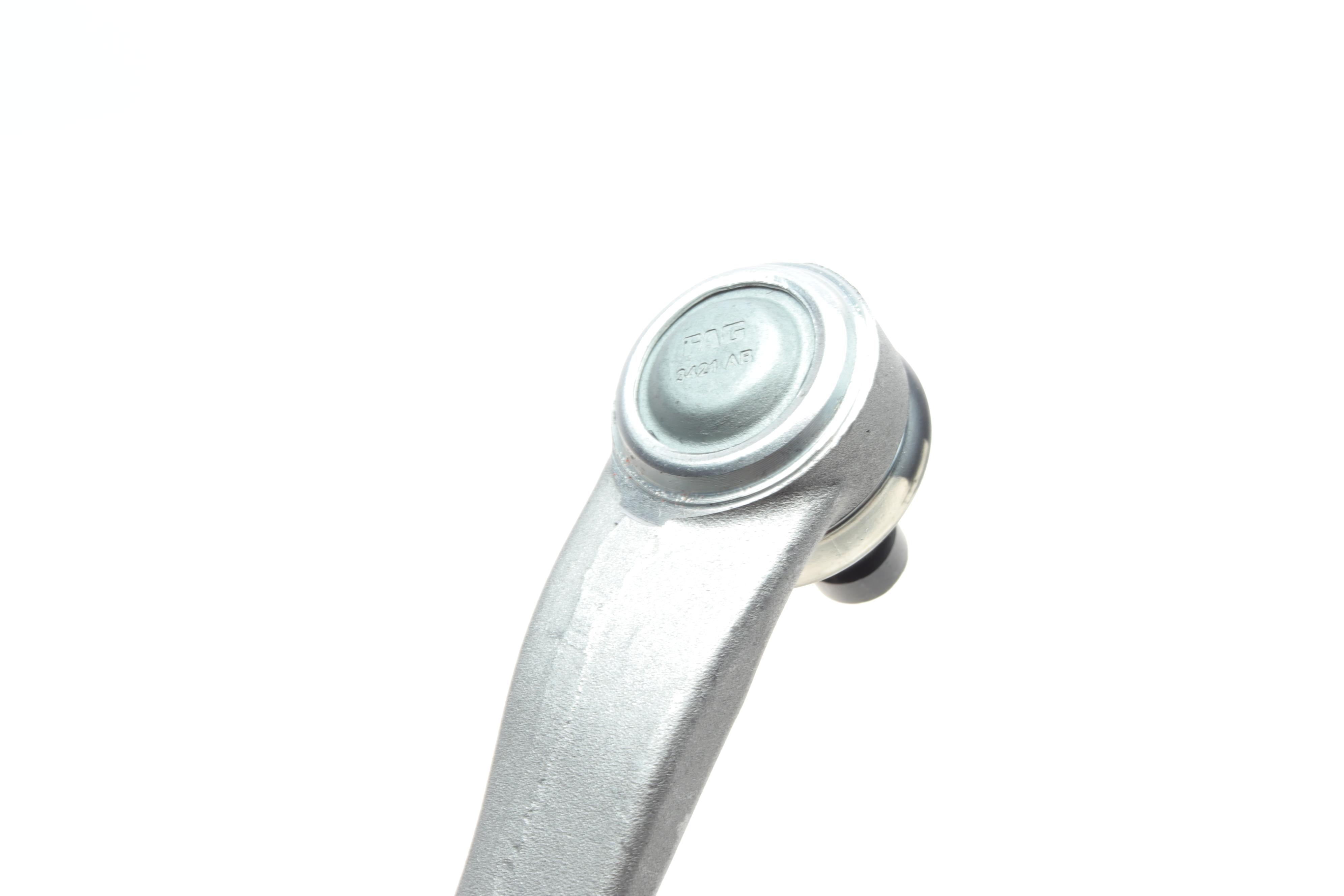 Важіль підвіски (передній/зверху/ззаду) (R) Audi A4/A5/Q5 07-