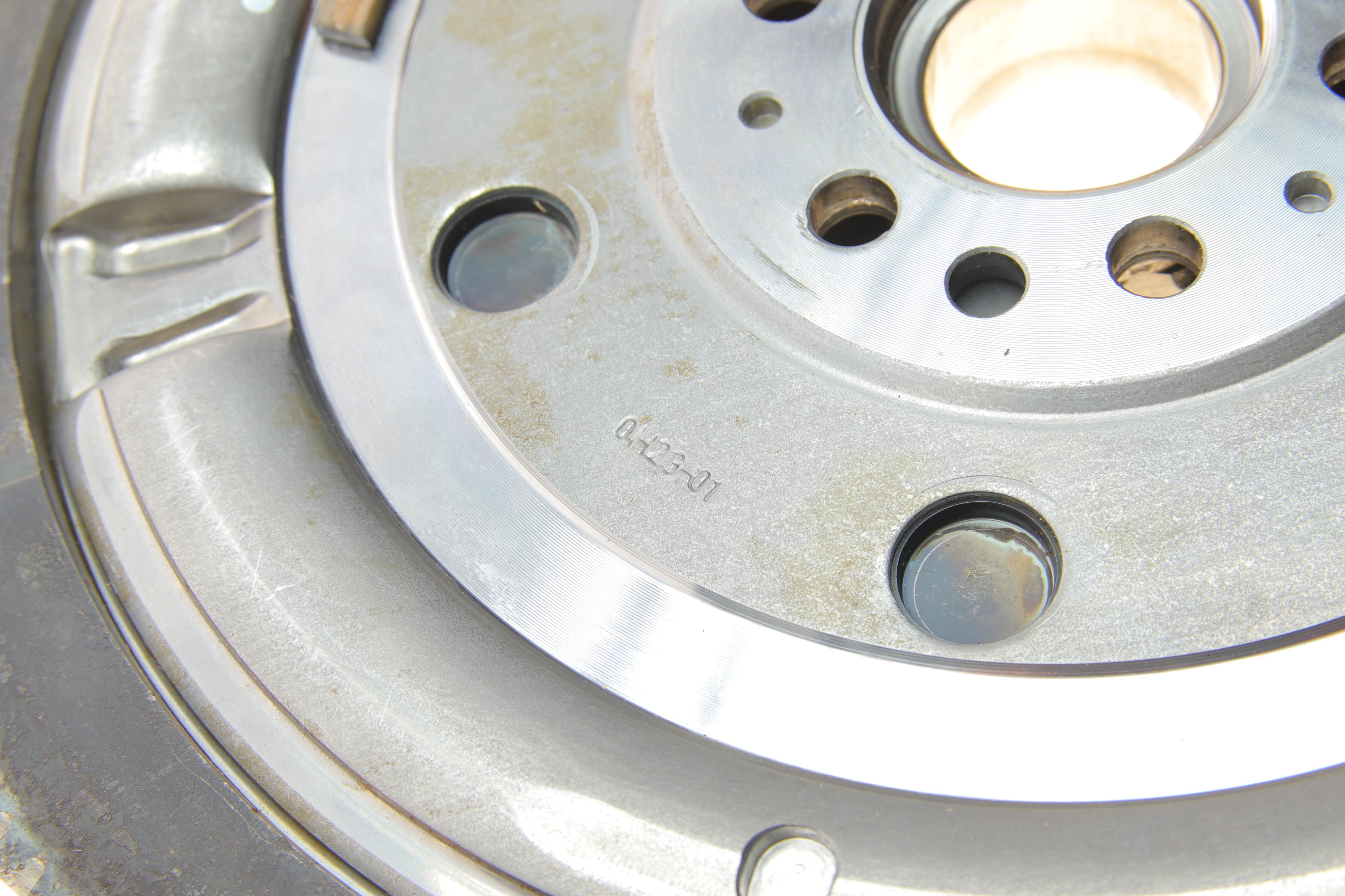 Демпфер зчеплення Citroen C4/Peugeot 3008/308 1.2 THP 13-