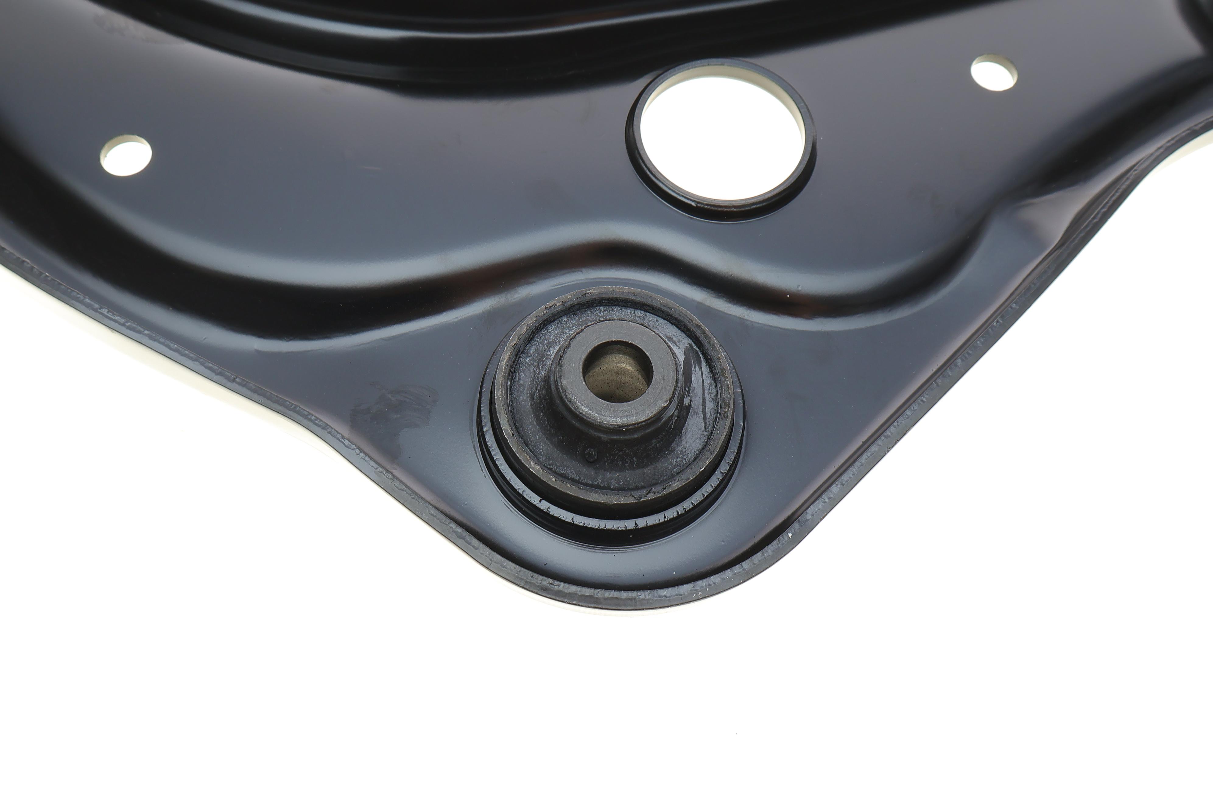 Важіль підвіски (передній/знизу) (L) Nissan Qashqai II/Renault Kadjar 13-