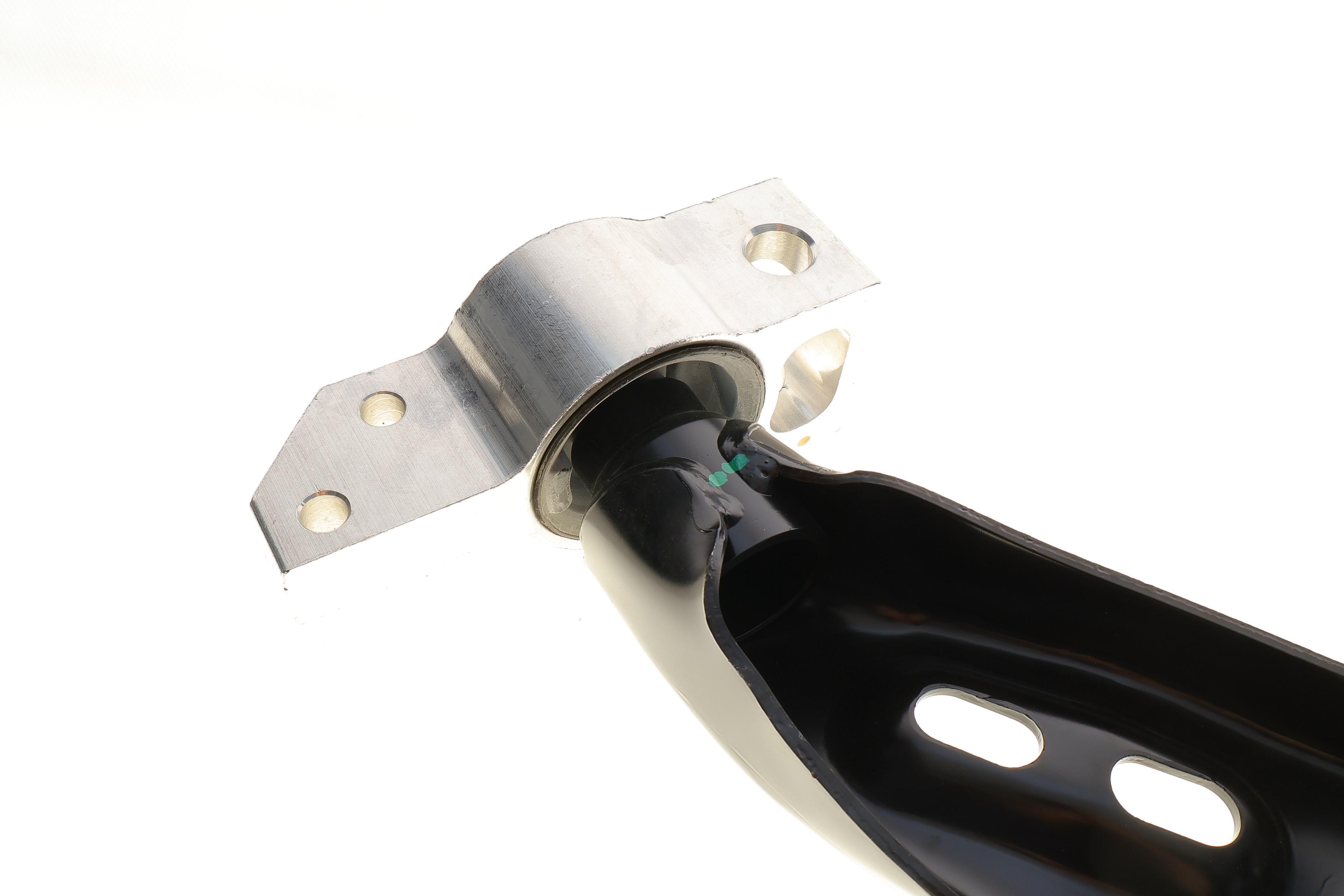 Важіль підвіски (передній/знизу) (R) VW Passat 05-14/Tiguan 07-18/CC 11-16 (без кульової)