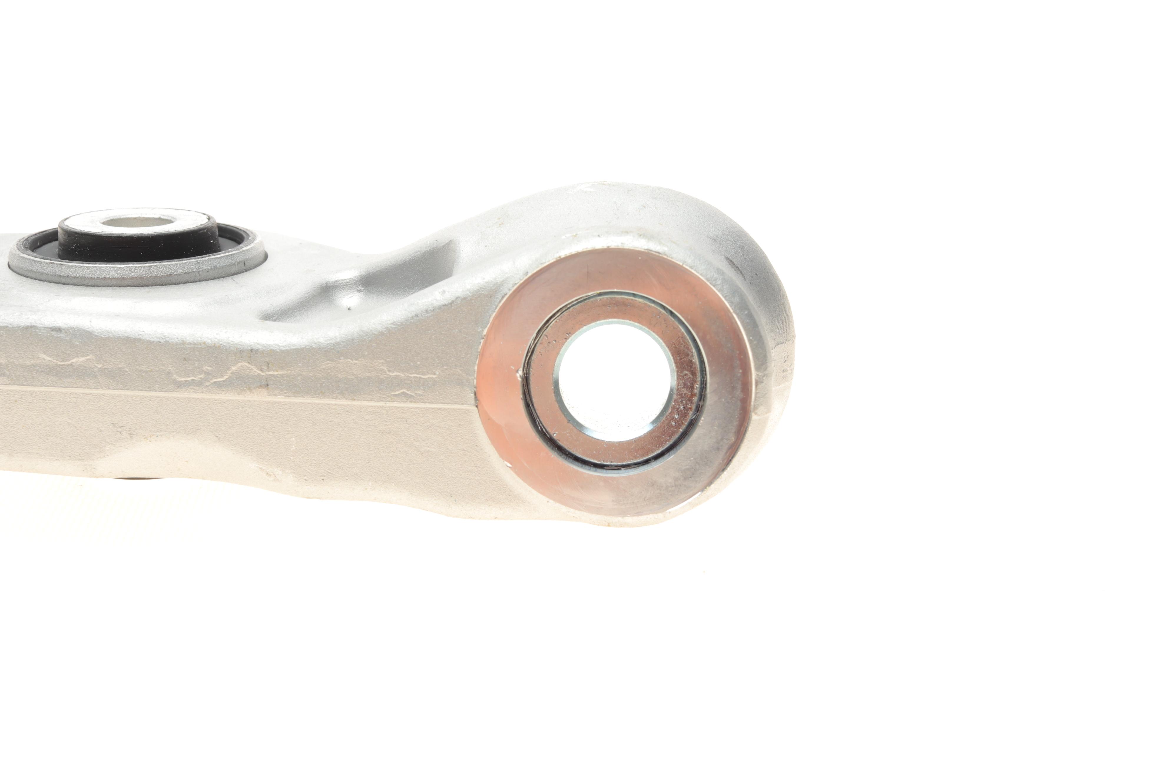 Важіль підвіски (передній/знизу/спереду) (R) Audi A4/A5 15-