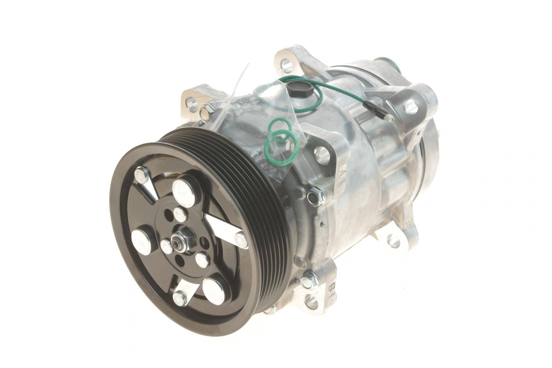 Компресор кондиціонера Renault Master II 3.0D 03-