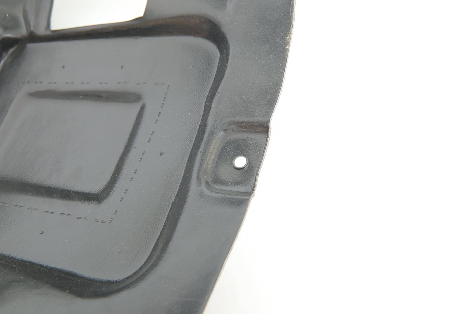 Підкрильник (передній/передня частина) BMW 3 (F30) 11-18 (L)