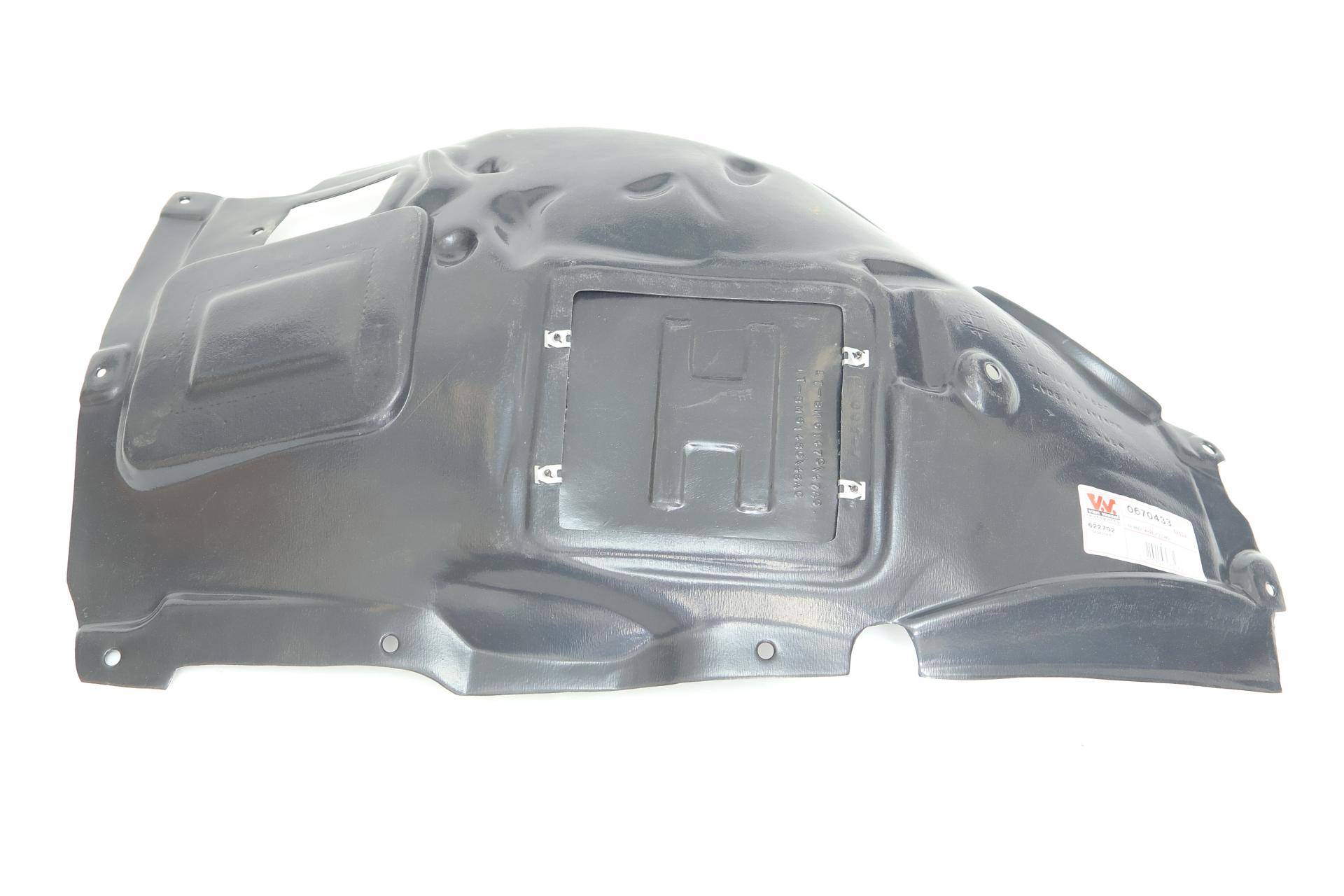 Підкрильник (передній/передня частина) BMW 3 (F30) 11-18 (L)