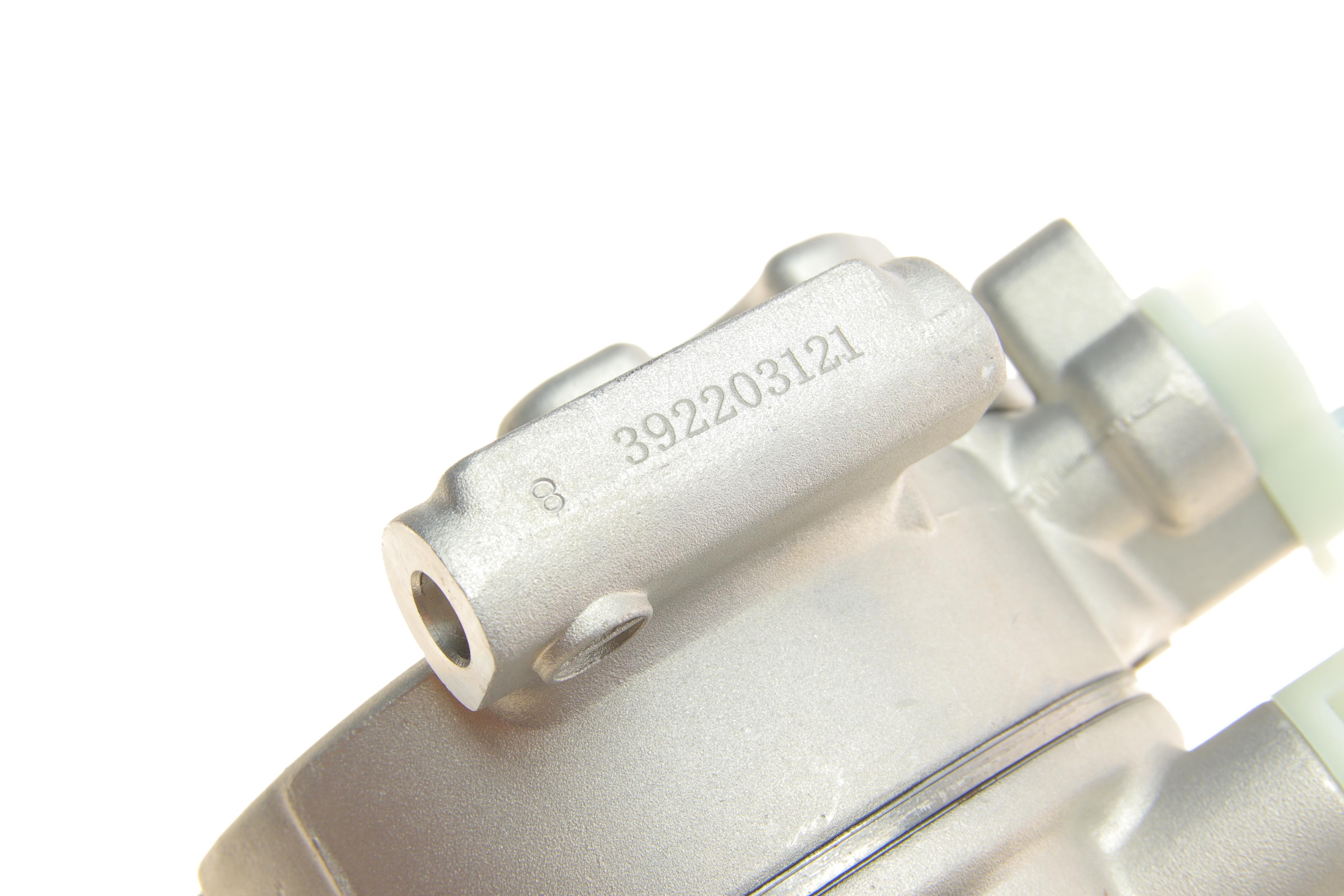 Компресор кондиціонера Toyota Avensis 1.6/1.8 03-08