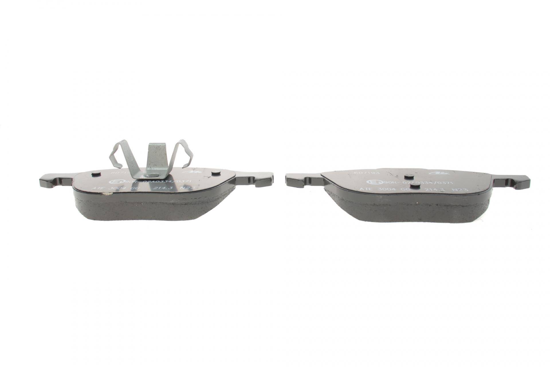 Колодки гальмівні (передні) Ford Focus/Mazda 3/5 03-