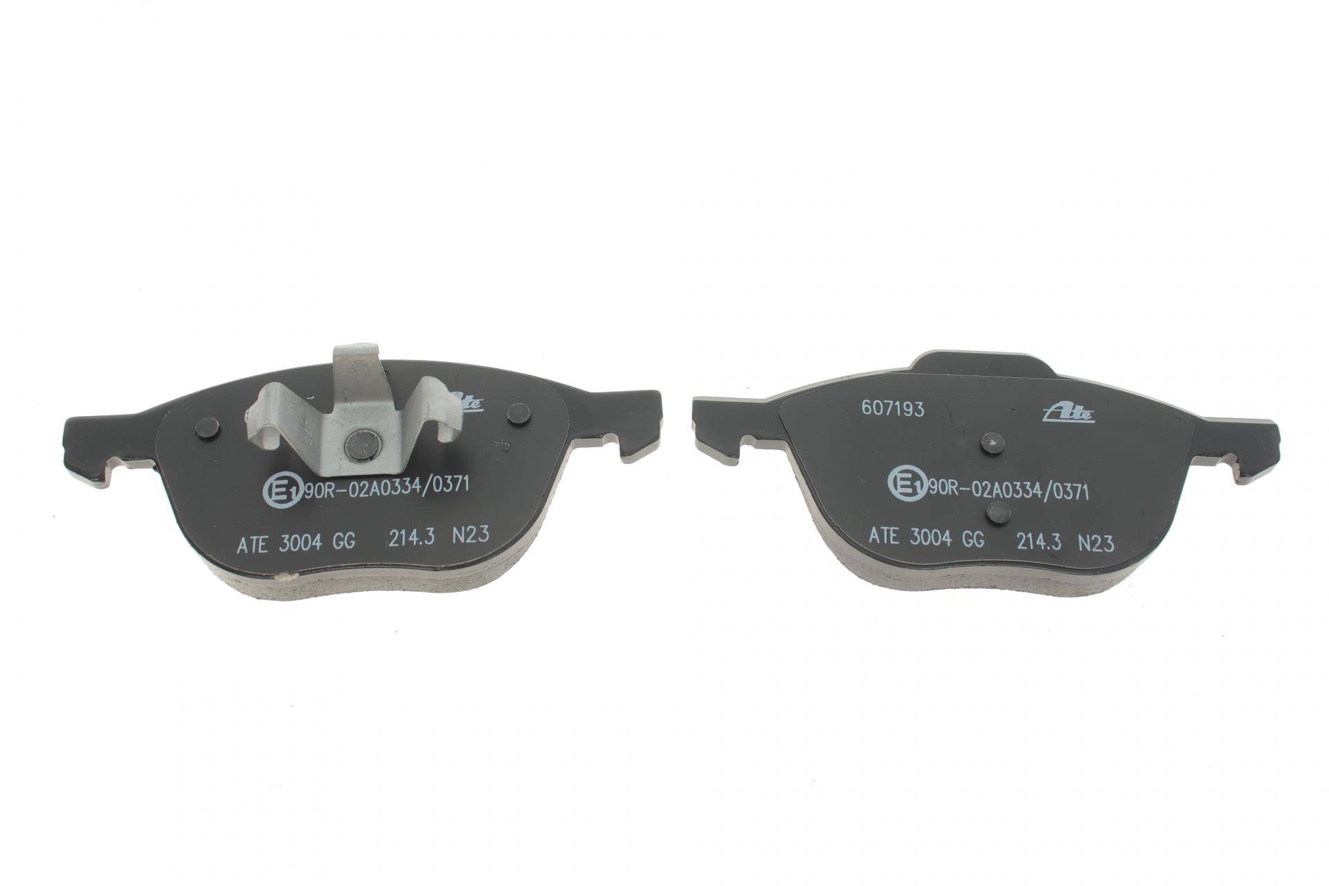 Колодки гальмівні (передні) Ford Focus/Mazda 3/5 03-