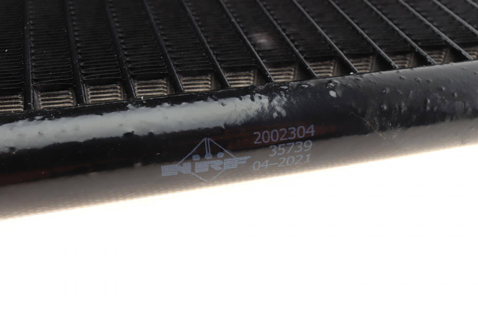 Радіатор кондиціонера (з осушувачем) Volvo S60/S80/V70/XC70 2.0-2.5 00-10