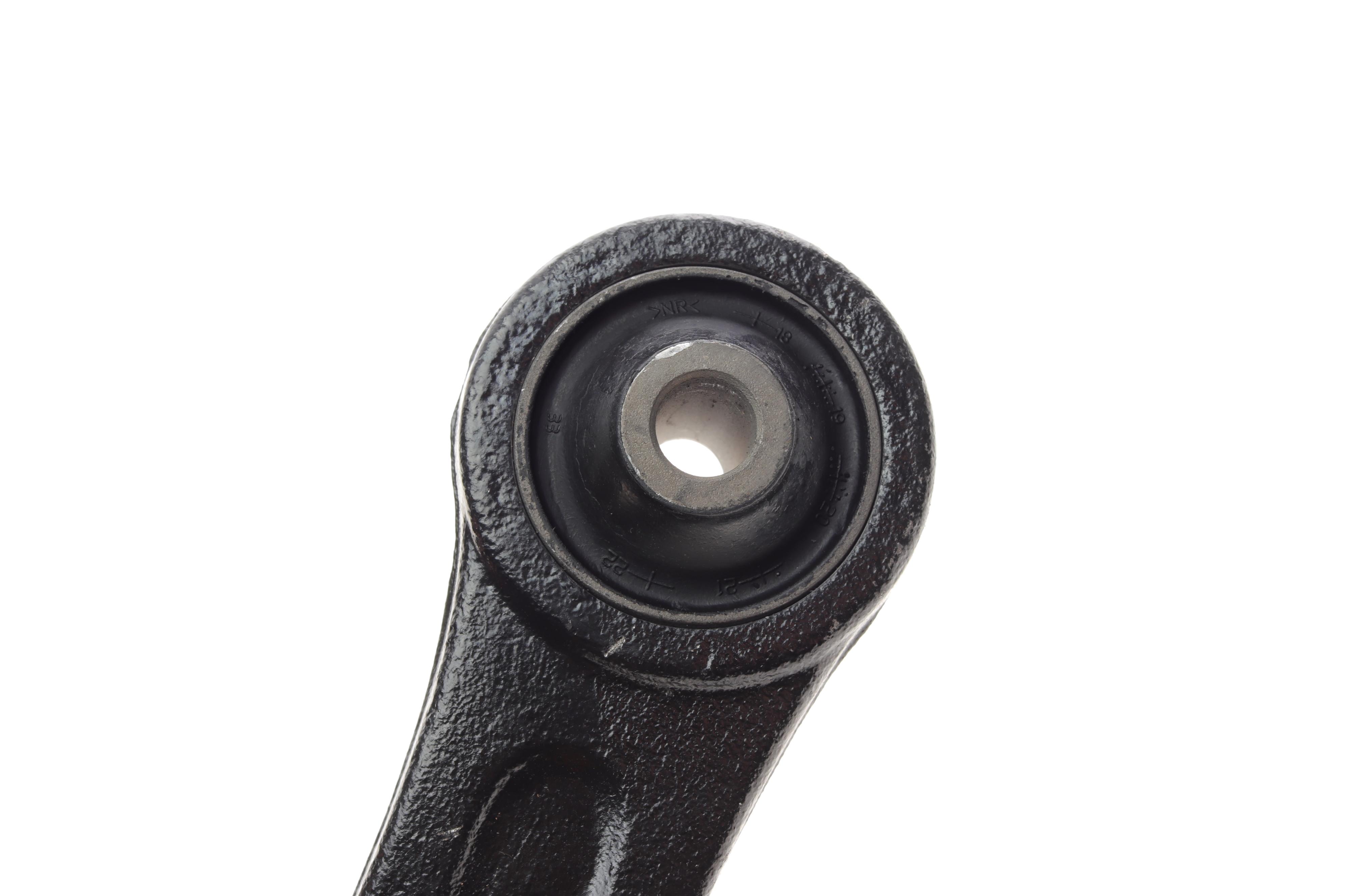 Рычаг подвески (передний/снизу) (R) Peugeot 206 98-