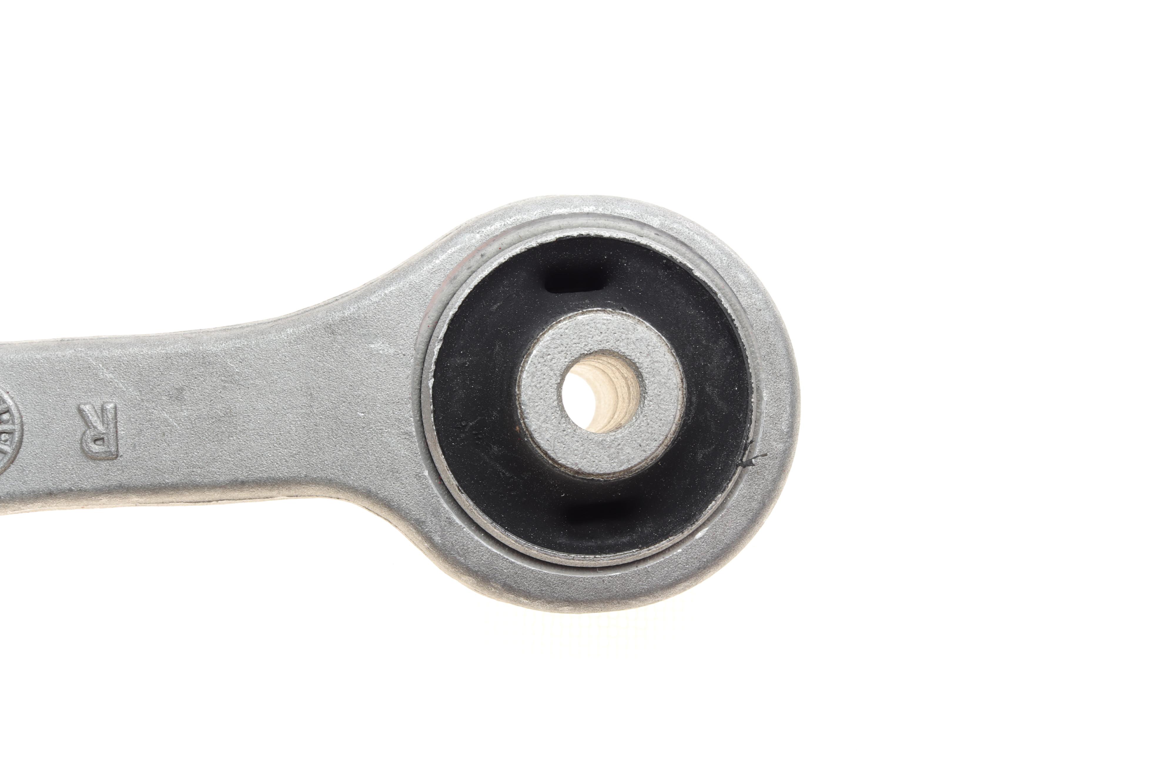 Комплект важелів підвіски (передньої) Audi A4/A6/VW Passat B5 96-05 (d=21)