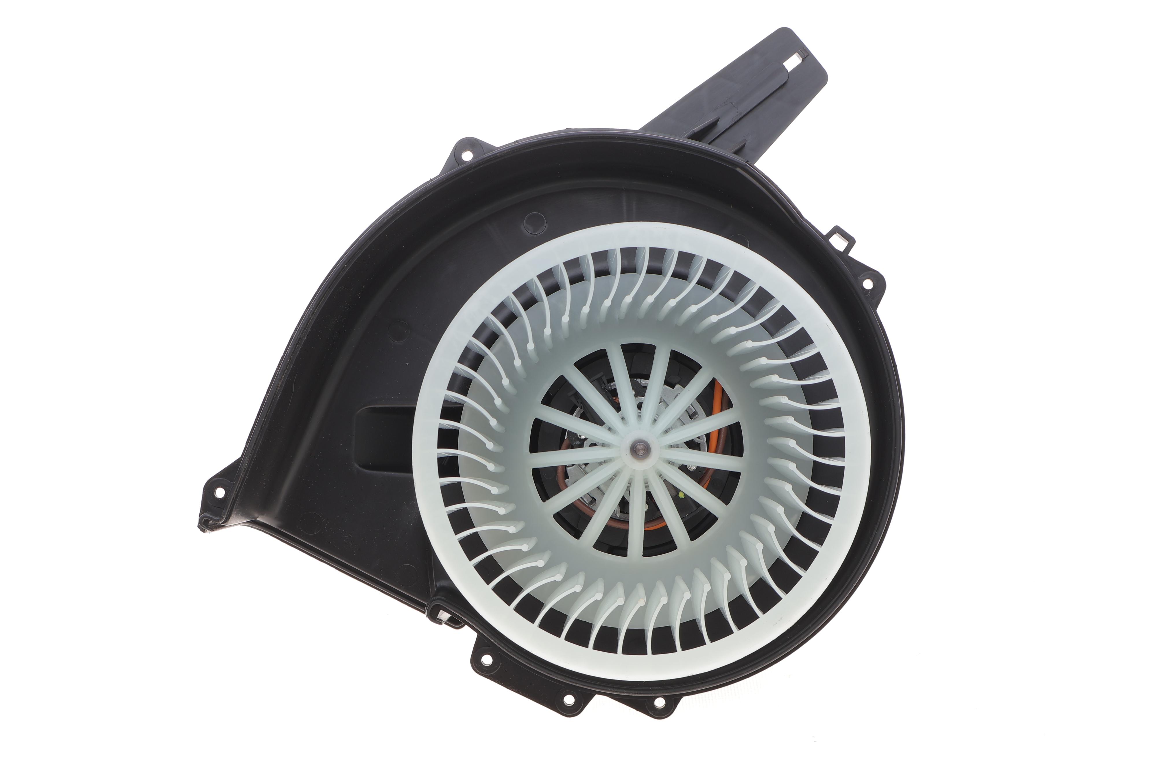 Моторчик пічки Audi A1/A2/Skoda Fabia/Rapid/Roomster 01- (Behr)