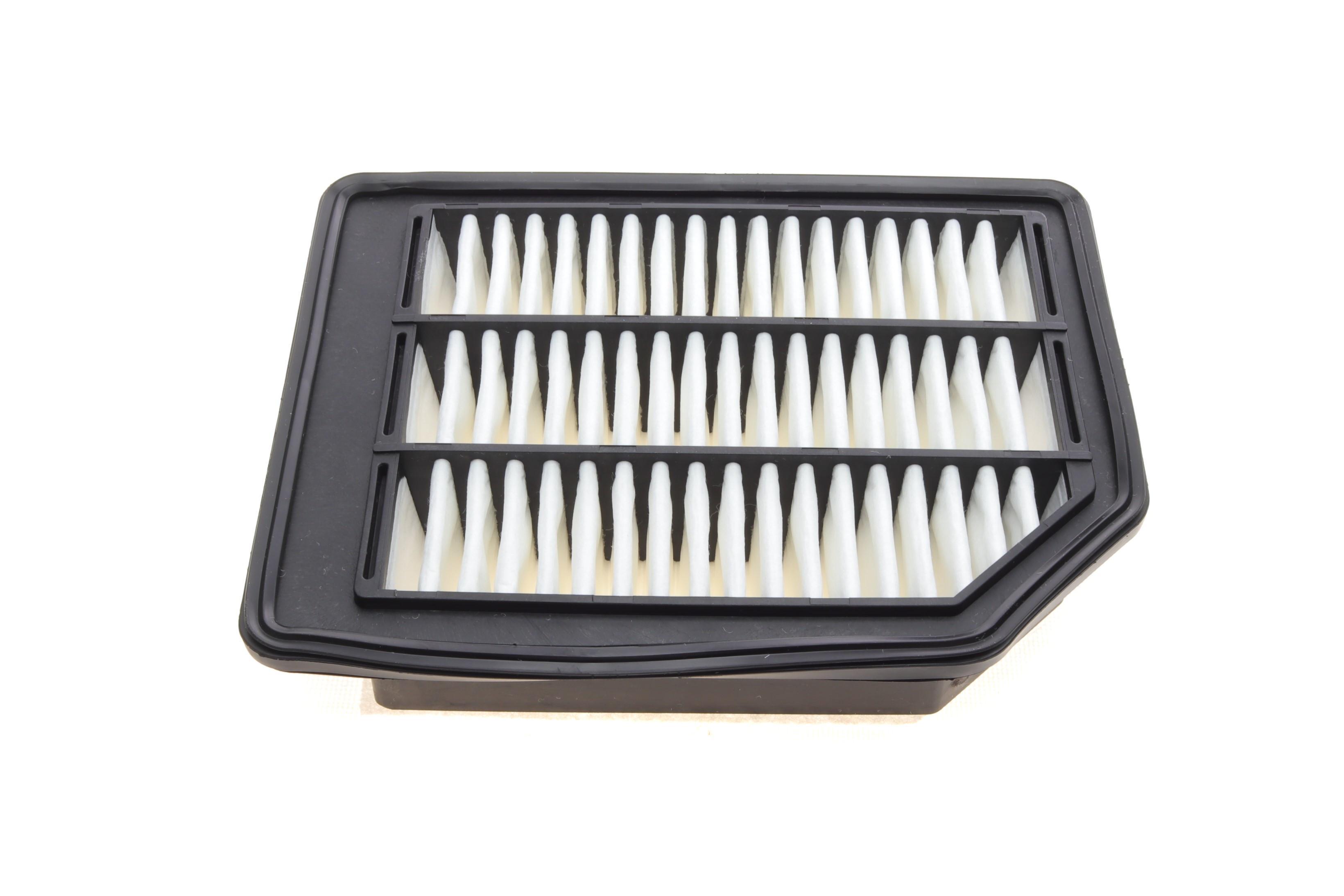 Фільтр повітряний Suzuki SX4 1.6 DDIS 13-/Vitara 15-