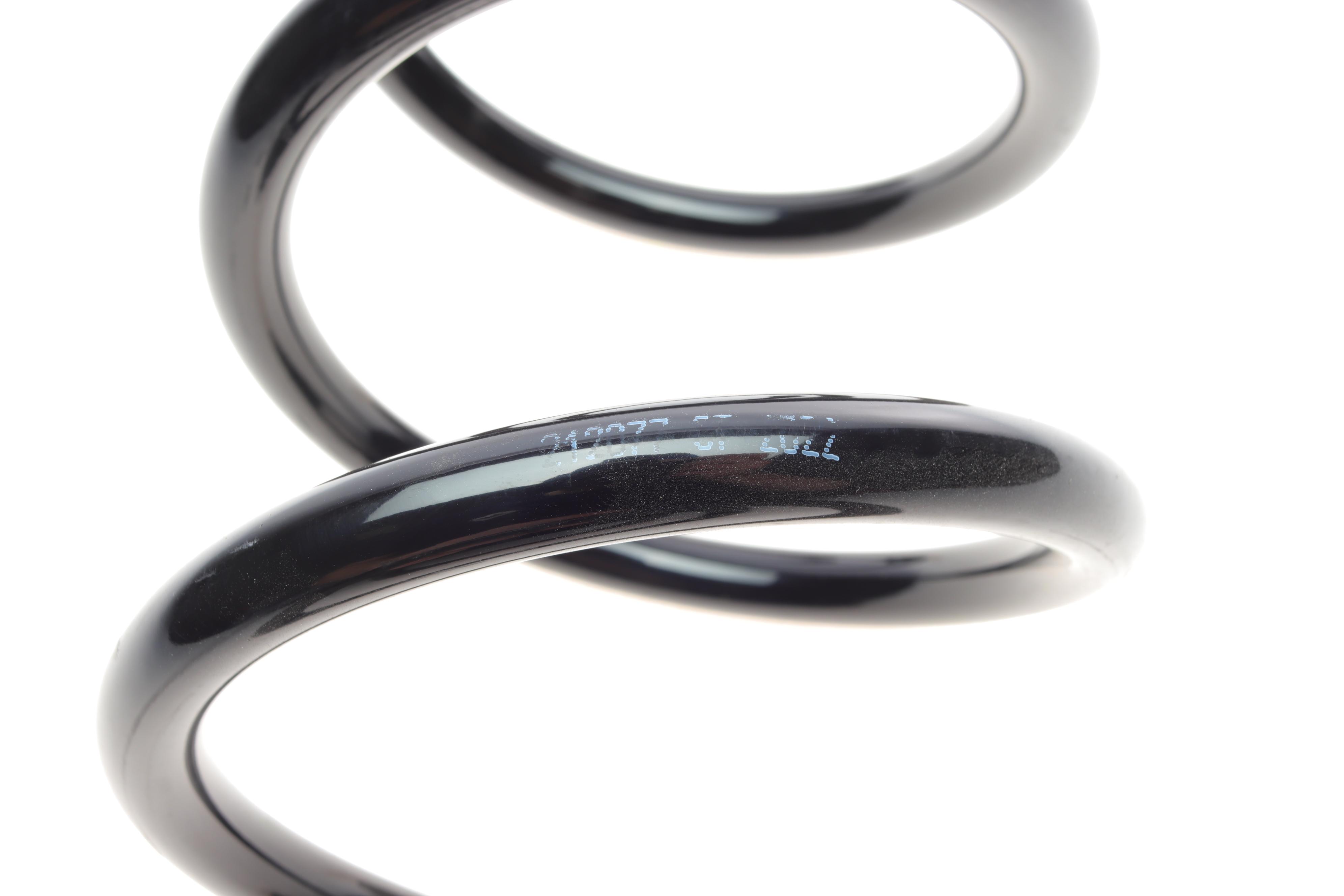 Пружина (передняя) VW Passat B5 1.8/1.8T/1.9TDI 96-00/B5.5 1.6 00-05 (седан/универсал)