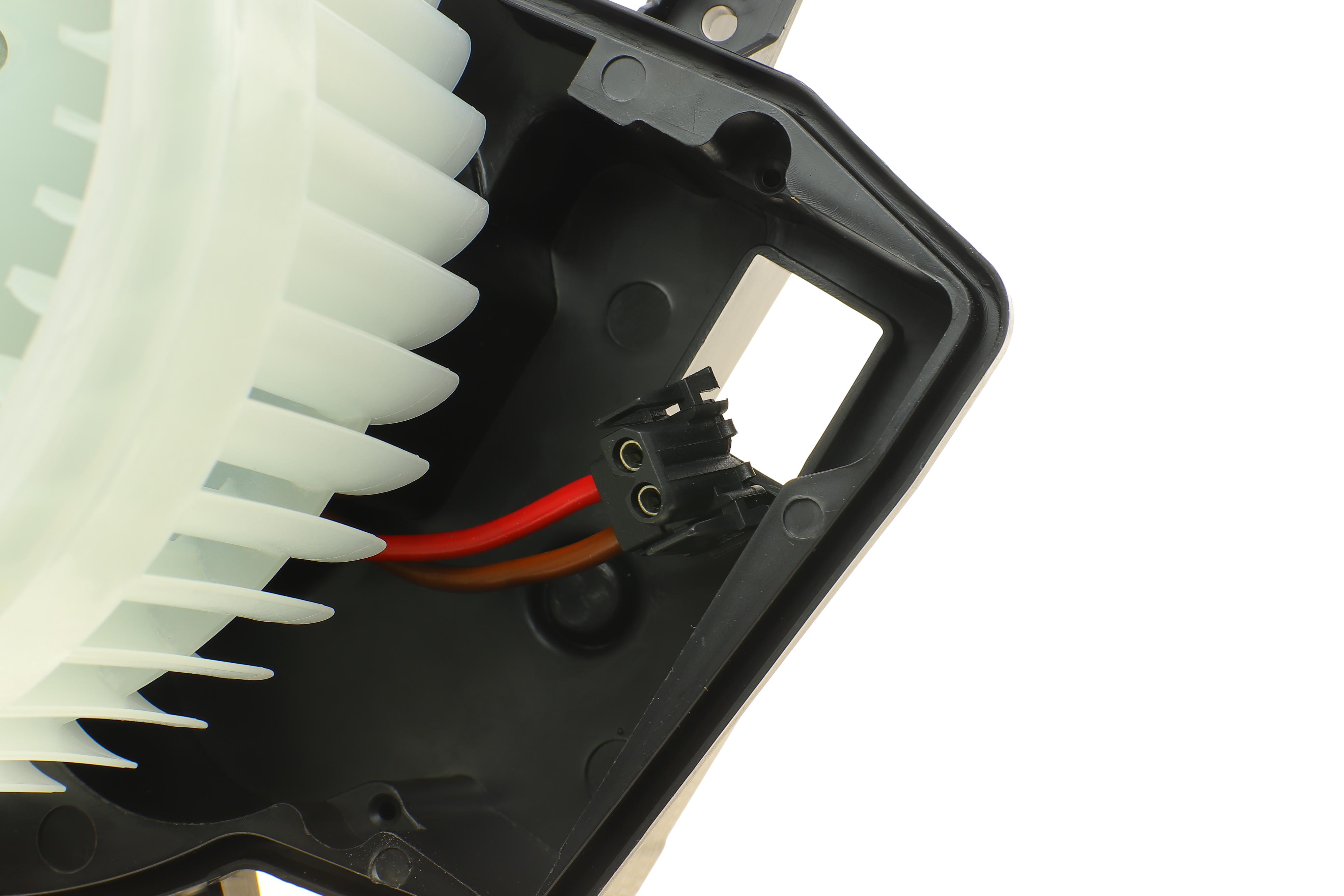 Моторчик пічки MB C-class (W203) 00-12