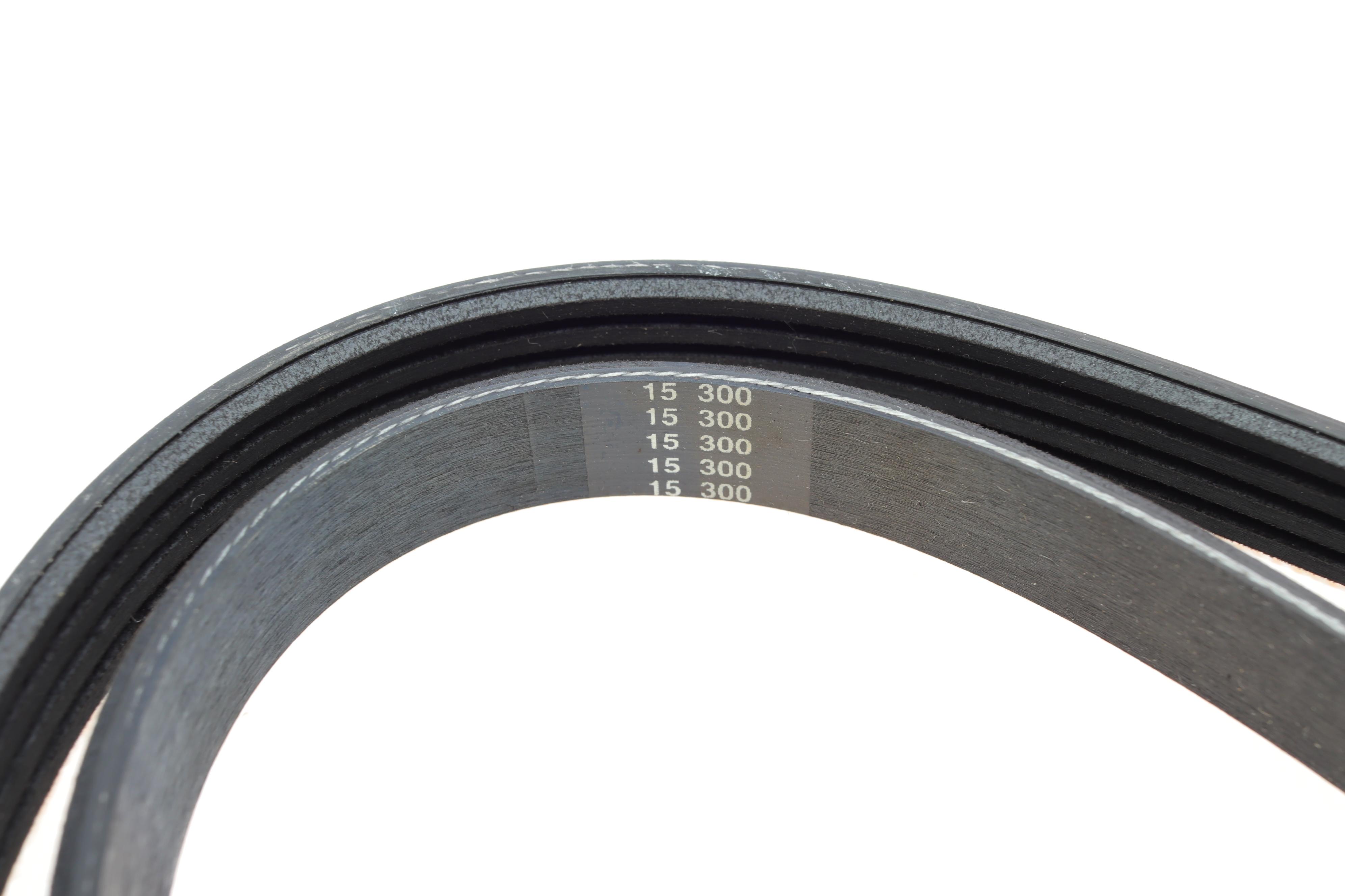 Ремінь генератора Renault Mascott 99-05/Mazda Sunny 1.6 86-88 (4PK1015)