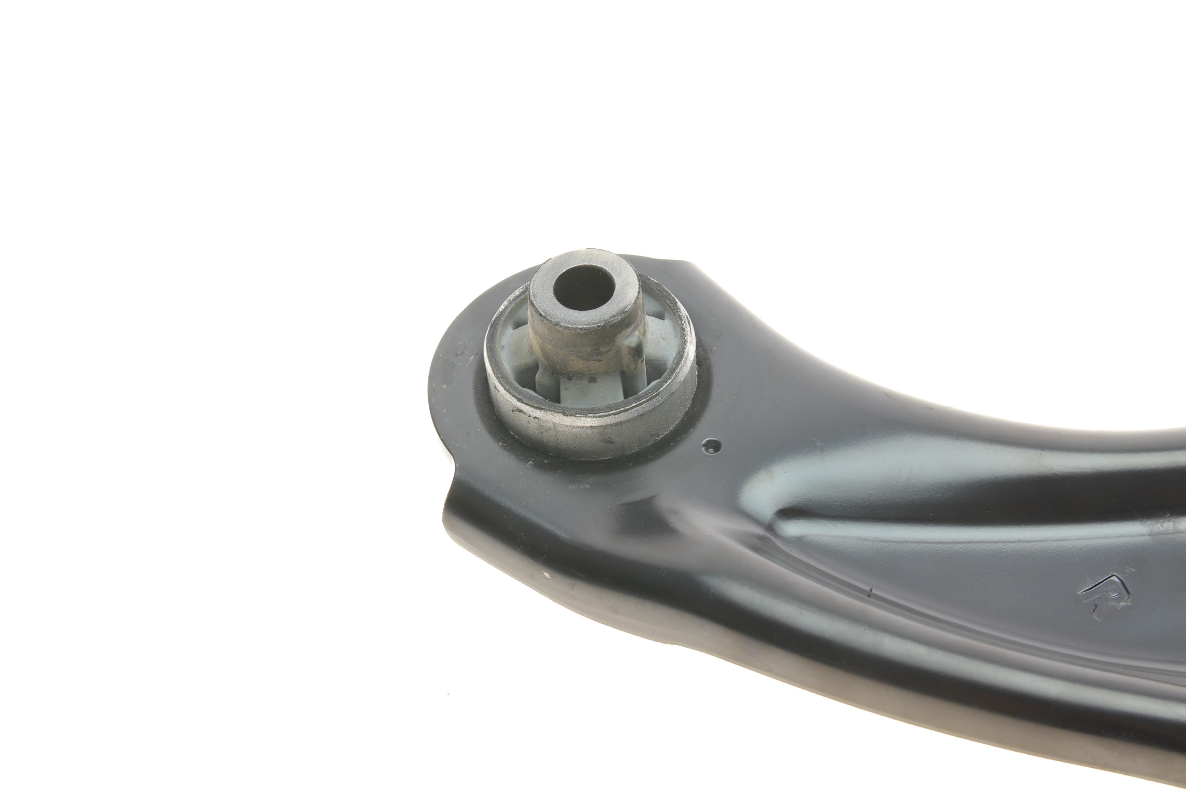 Важіль підвіски (передній/знизу) (R) Citroen C5 Aircross 18-/Peugeot 3008 II/5008 II 16- d=16.6/21.9