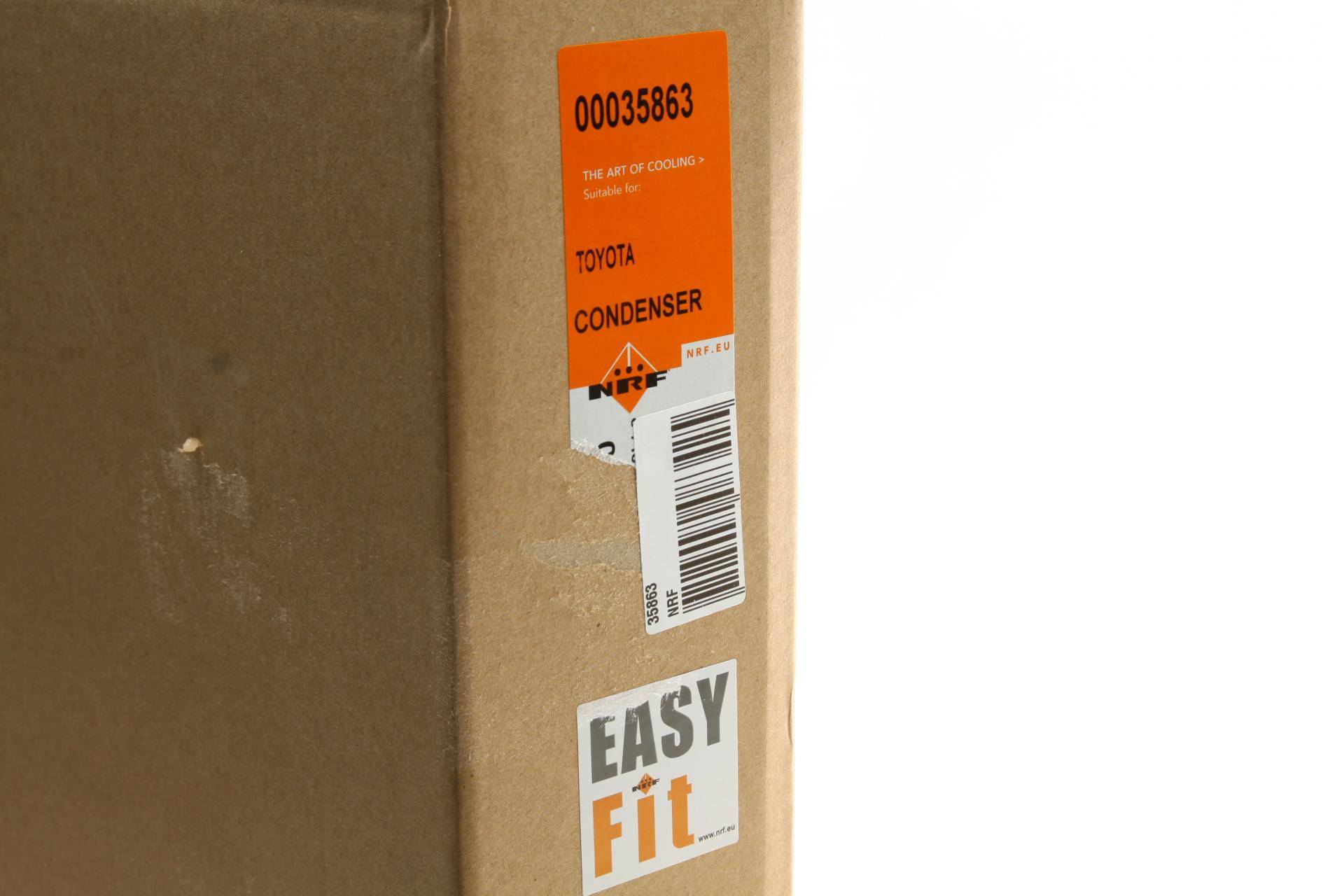 Радіатор кондиціонера (з осушувачем) Toyota Auris/Prius 1.8 Hybrid 08-