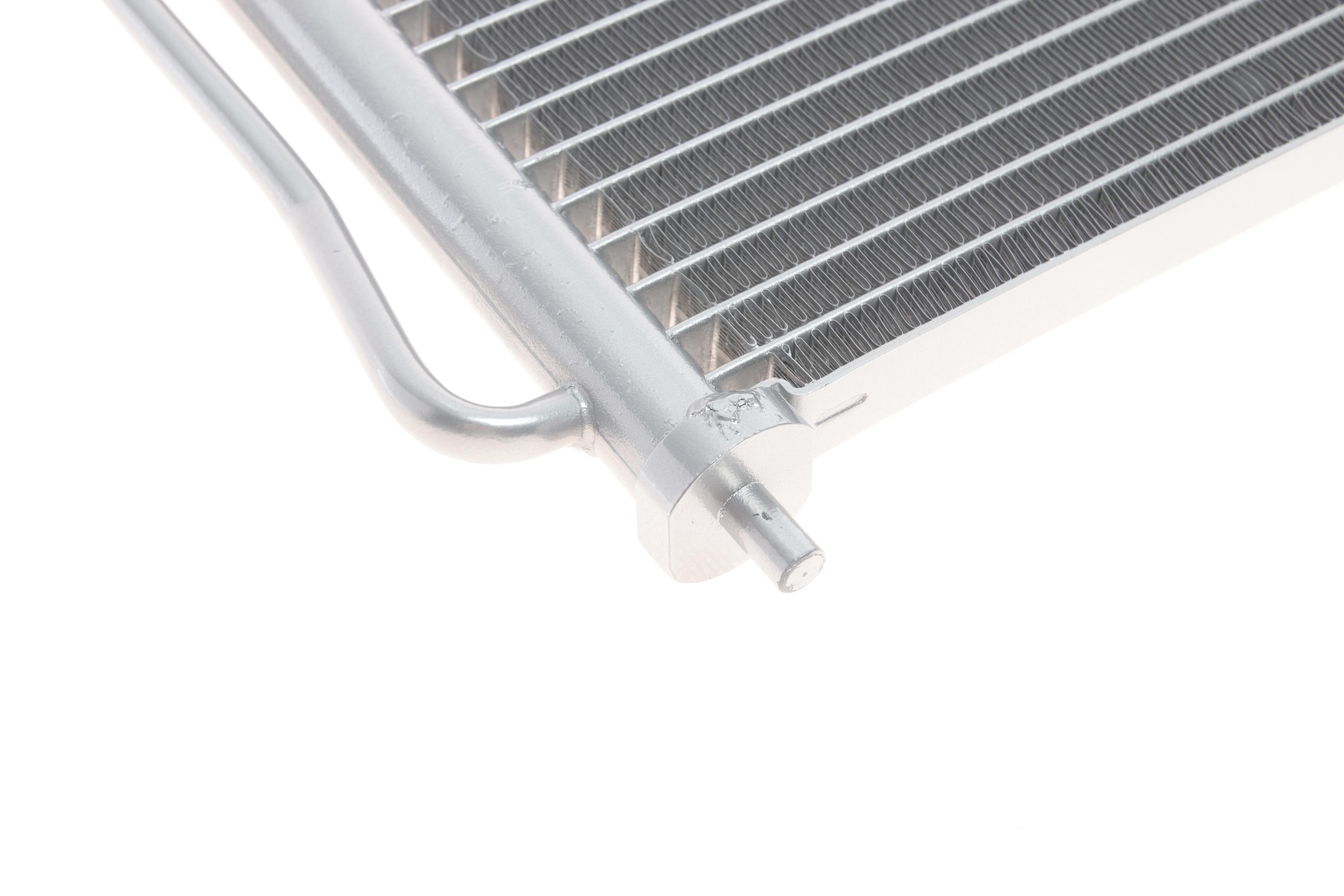 Радиатор кондиционера (с осушителем) Hyundai Santa Fe 2.2 CRDi 06-12