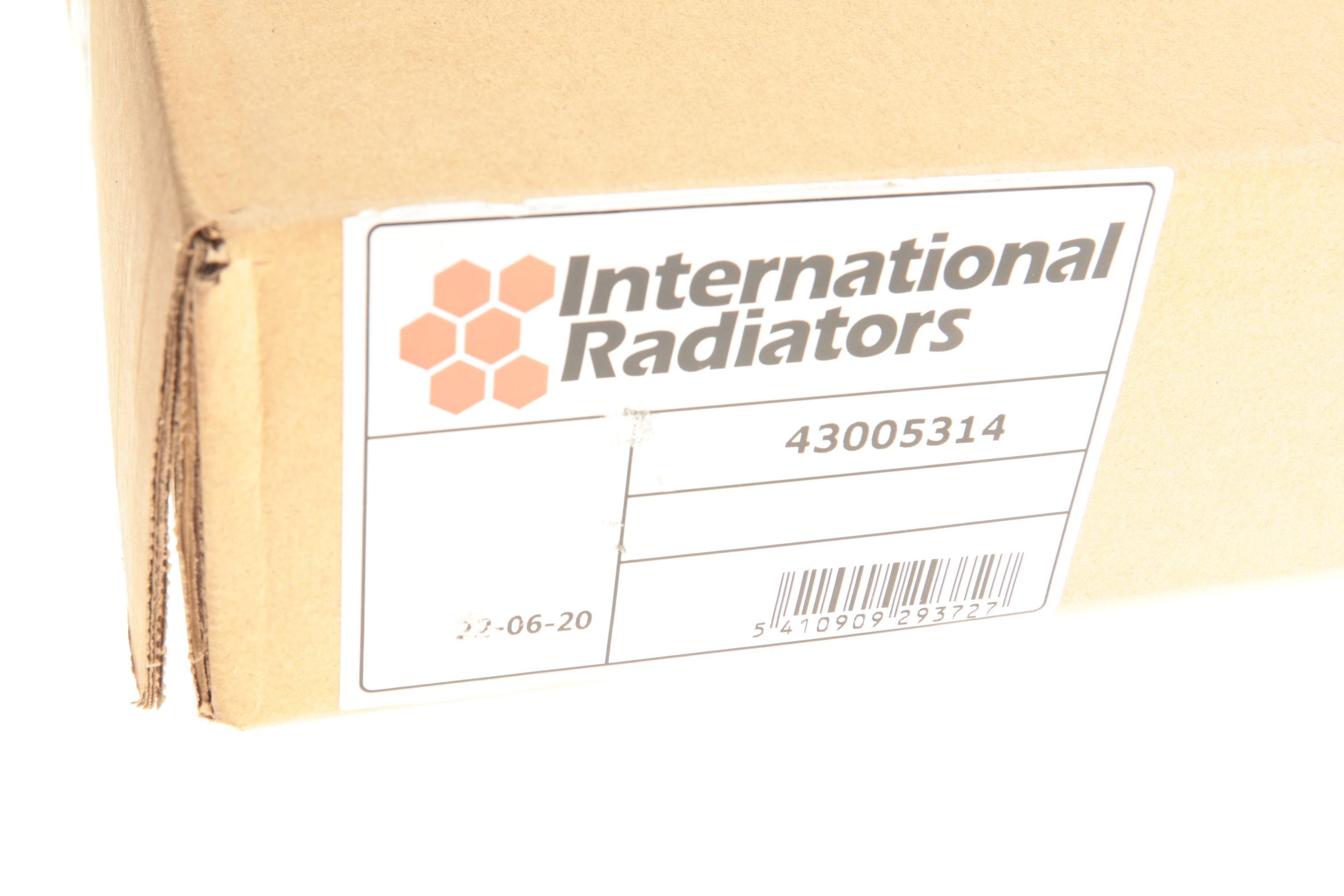 Радіатор кондиціонера Renault Trafic II 2.5dCi 01-/Opel Vivaro 2.5DTI 03-