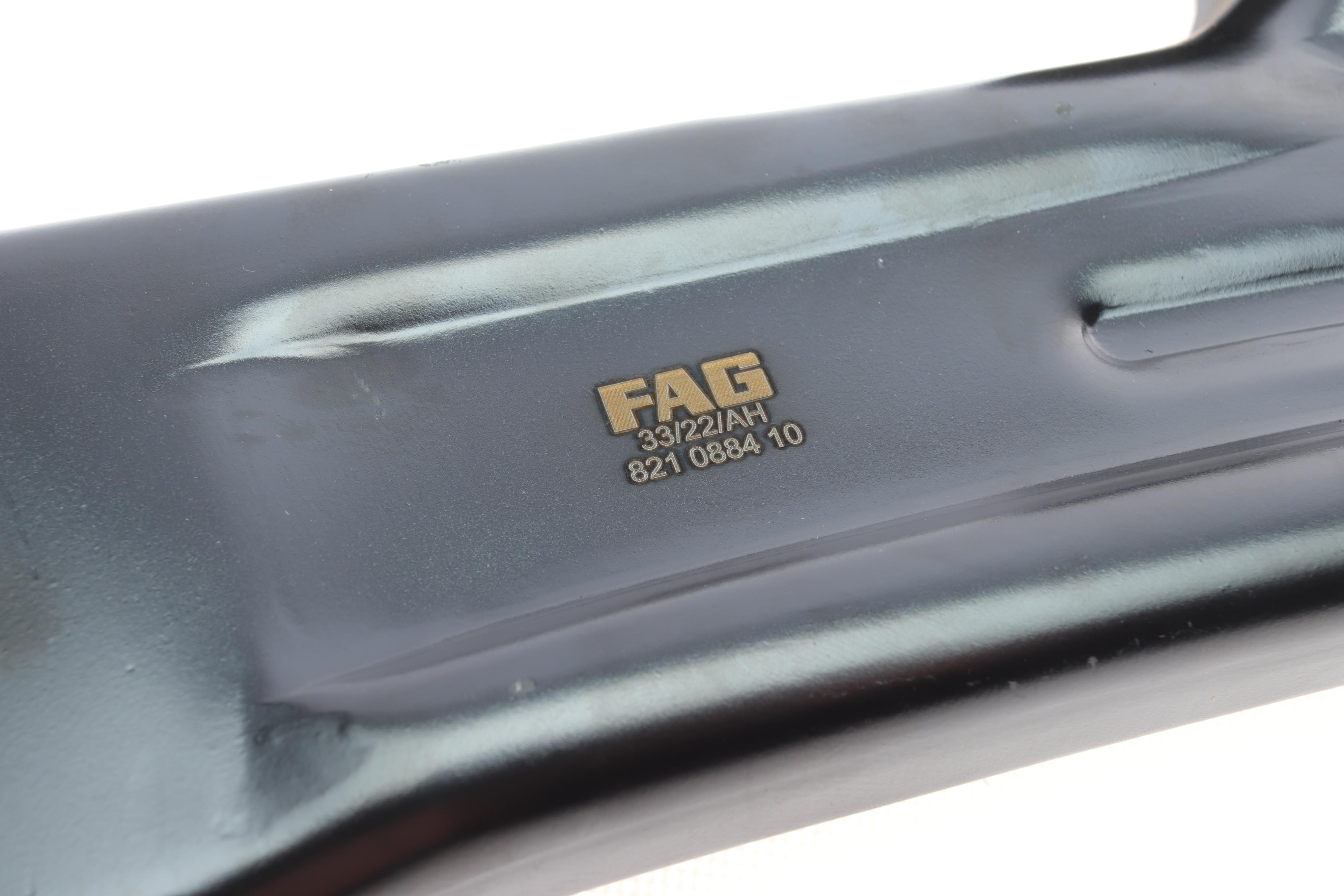 Важіль підвіски (передній) (R) Renault Clio III/Modus 04-