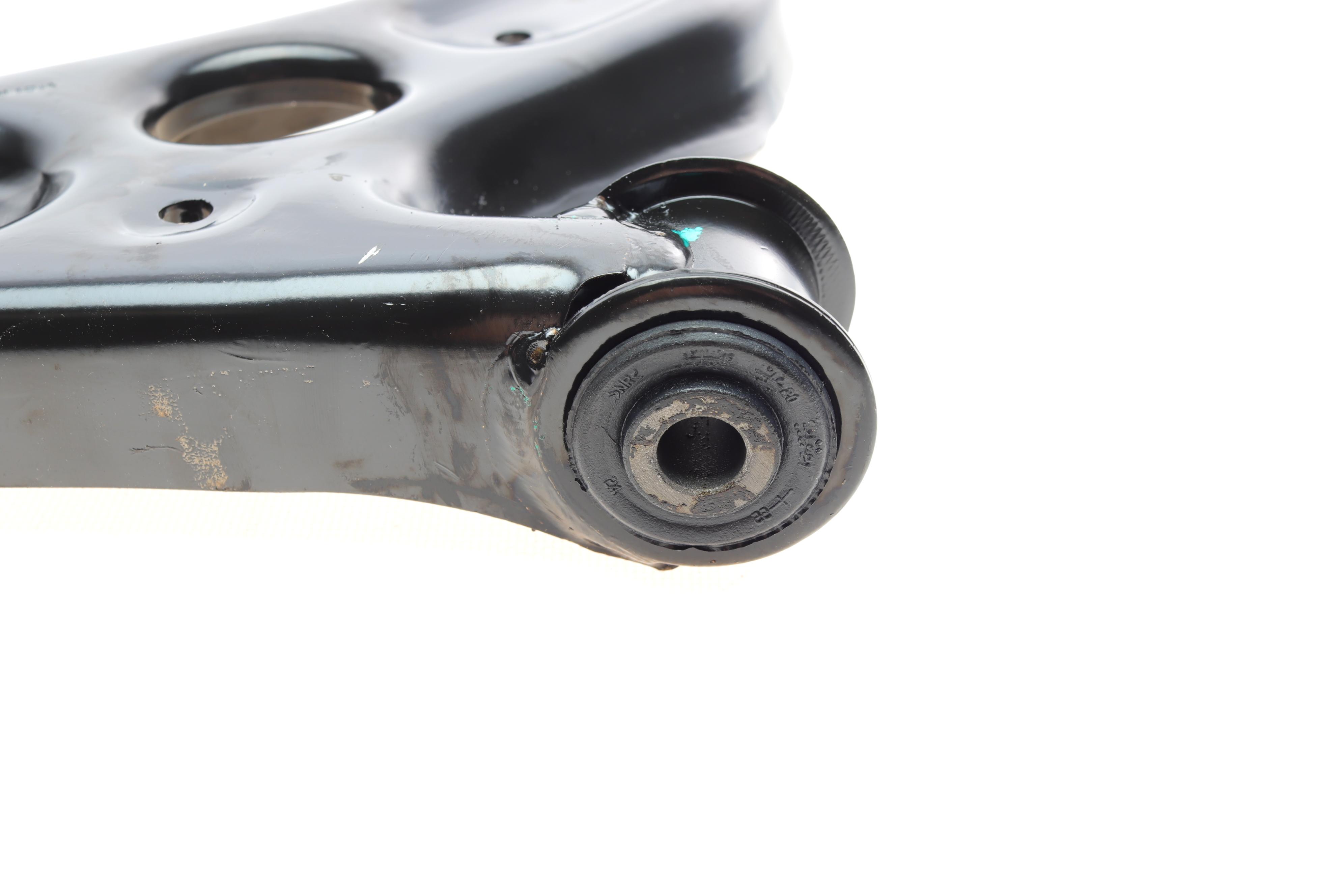 Важіль підвіски (передній/знизу) VW Polo 17-/Skoda Fabia 21- (R)