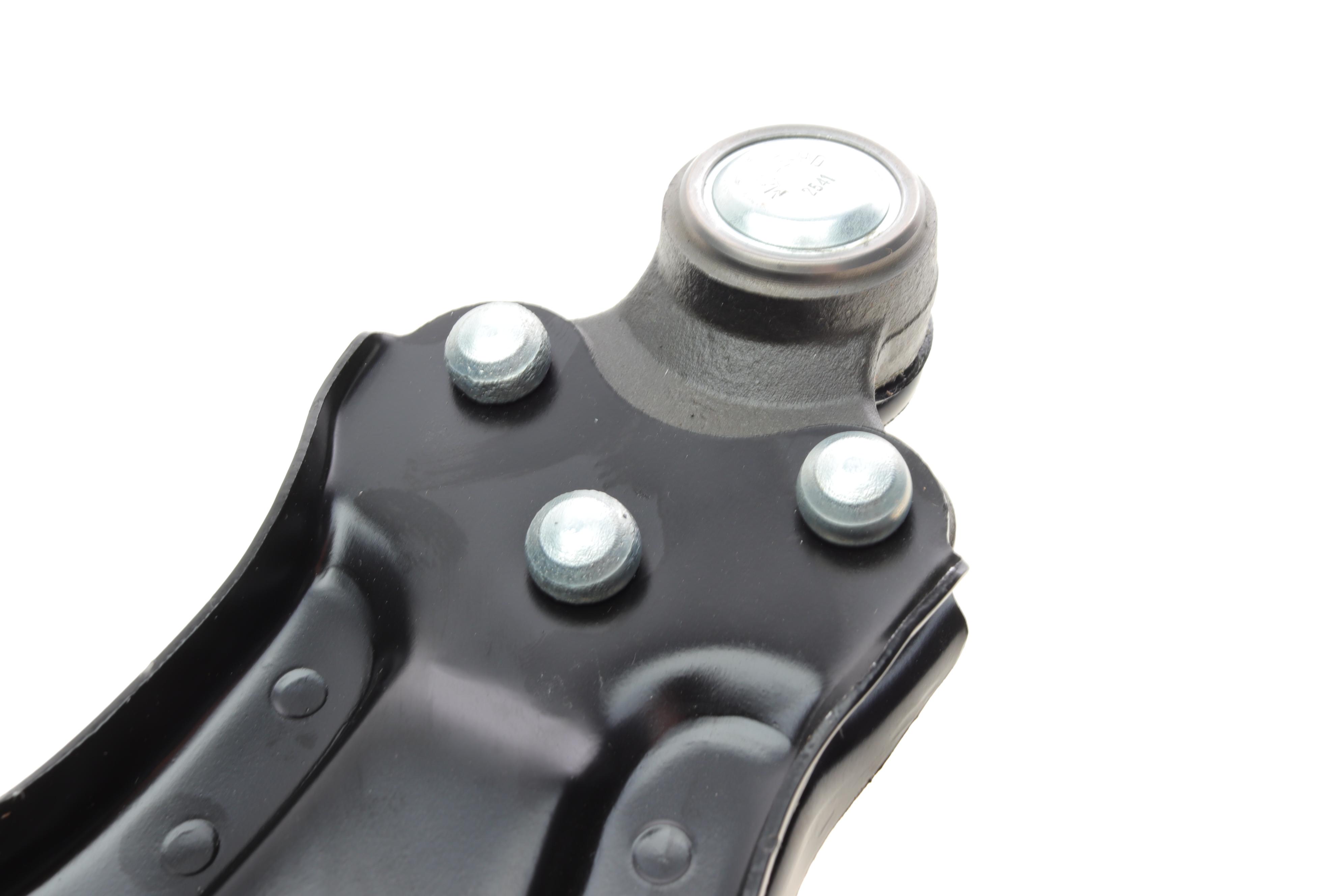 Важіль підвіски (передній/знизу) (R) Opel Astra F 91-05/Vectra A 88-95 (з кульовою)