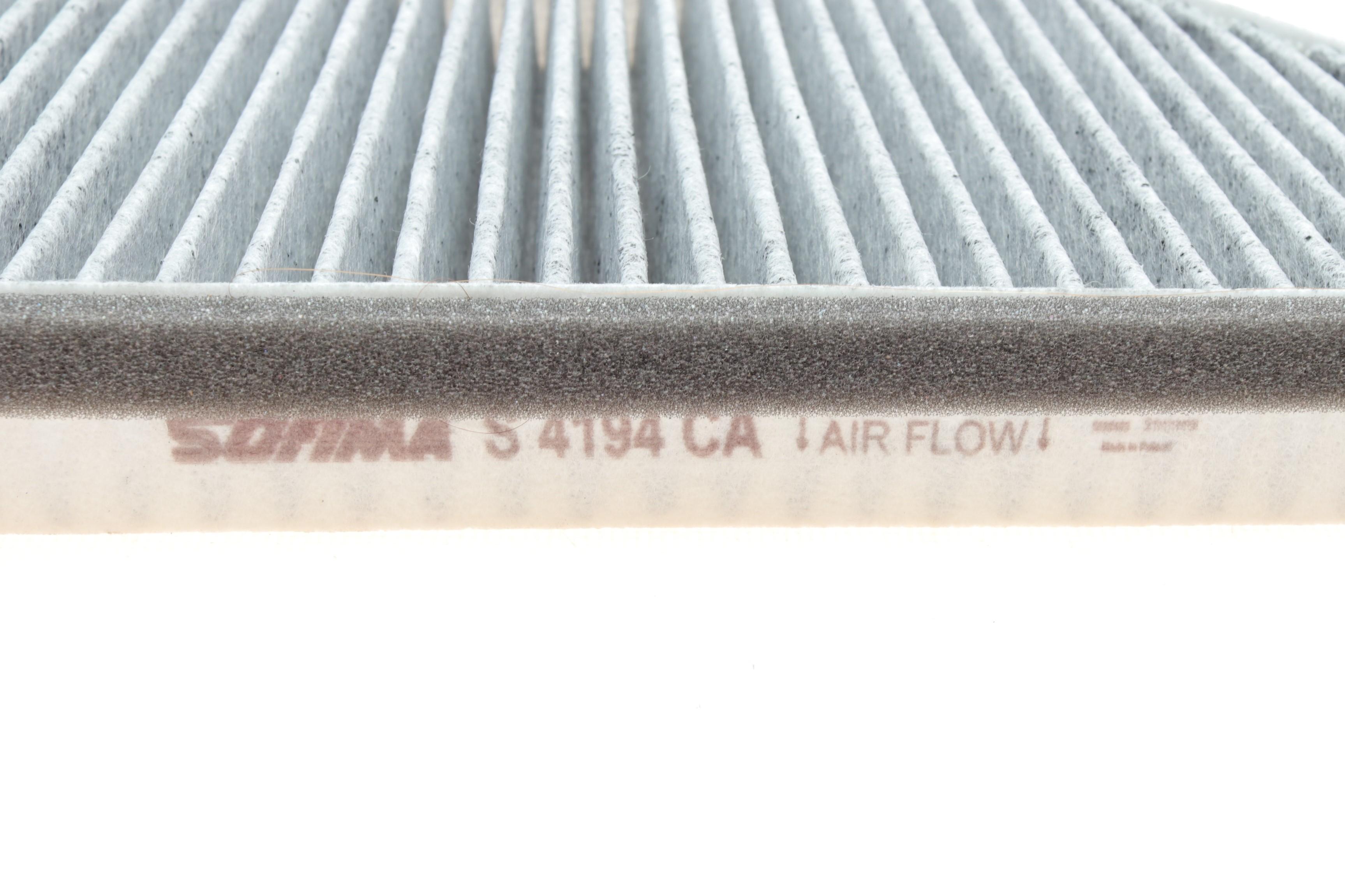 Фільтр салону Peugeot 206 98- (вугільний)