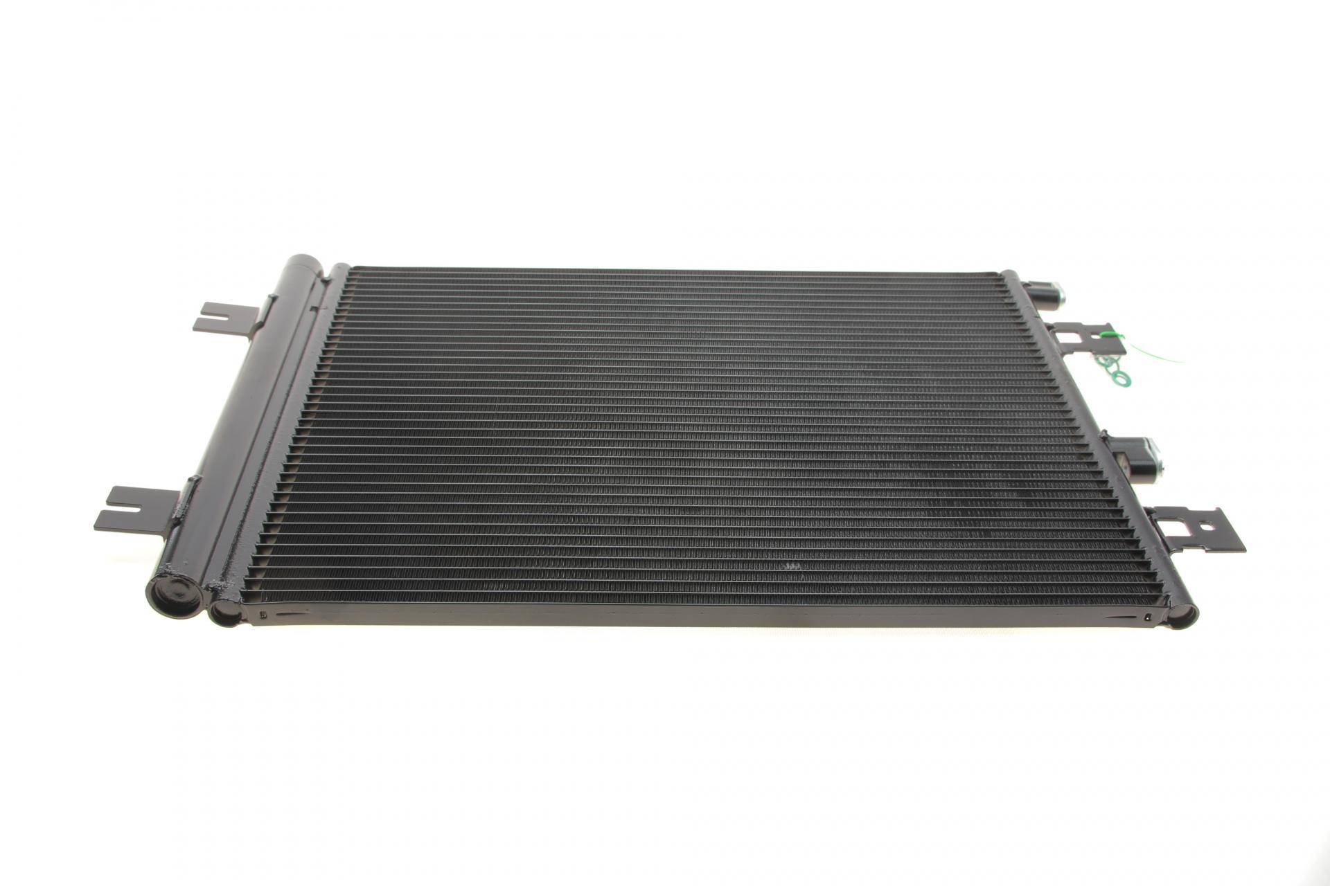 Радіатор кондиціонера Dacia Logan/Sandero 04-