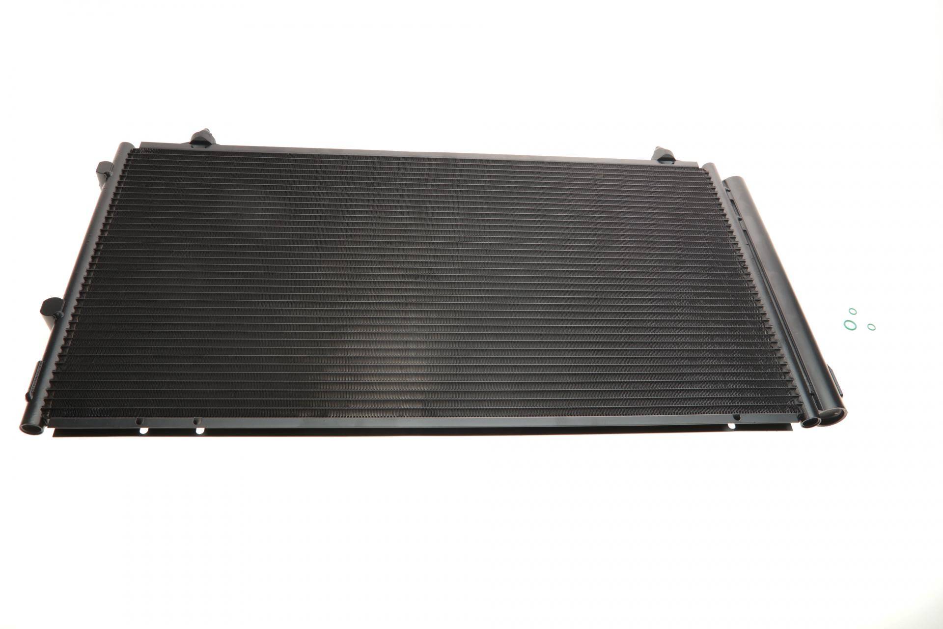 Радіатор кондиціонера (з осушувачем) Toyota Avensis Verso 2.0/2.2D 01-09