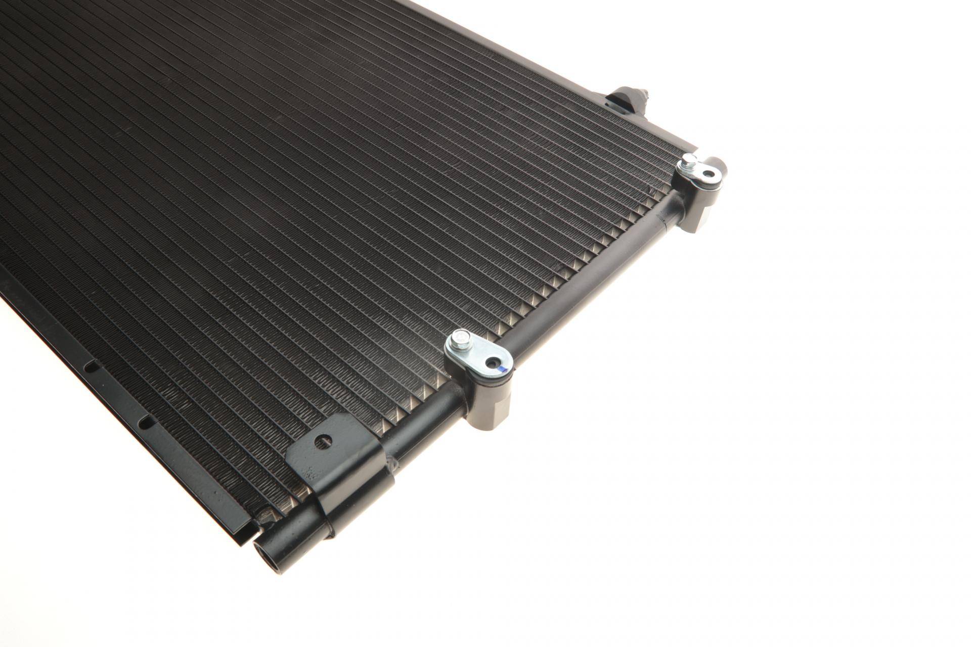 Радіатор кондиціонера (з осушувачем) Toyota Avensis Verso 2.0/2.2D 01-09