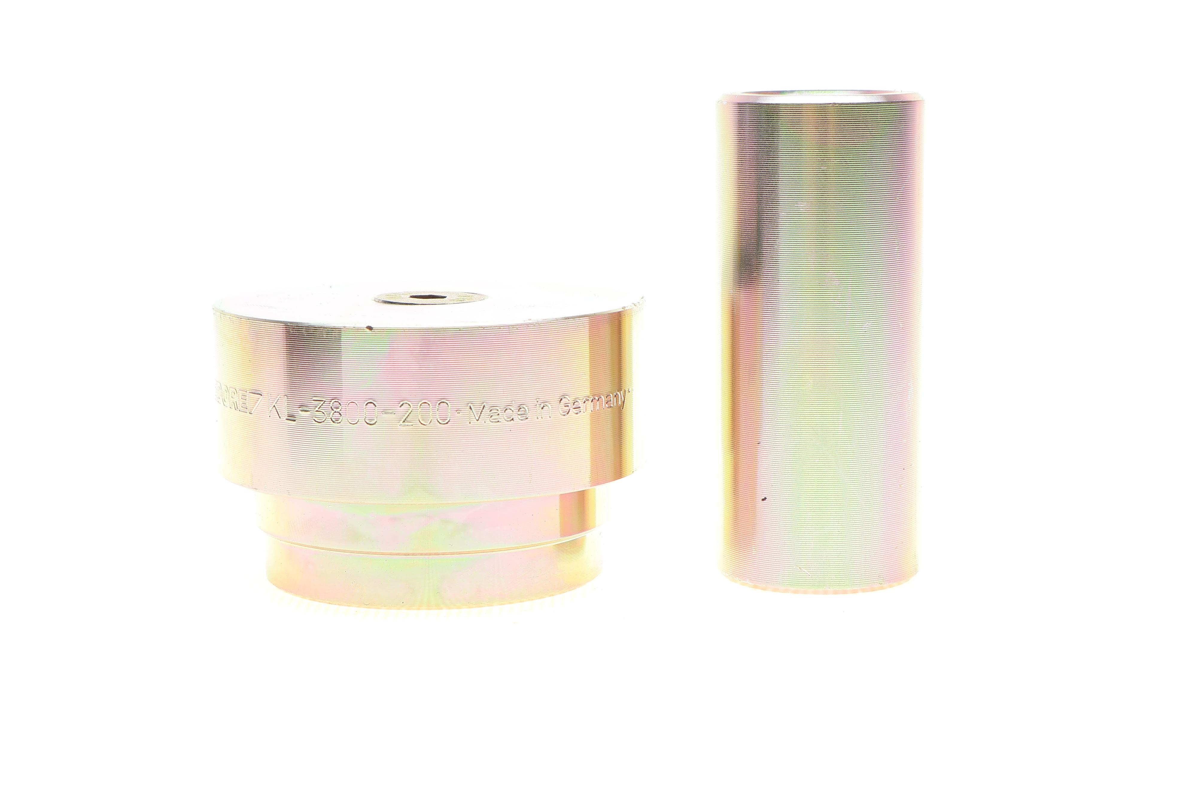 Монтажный инструмент для уплотнения вала коробки