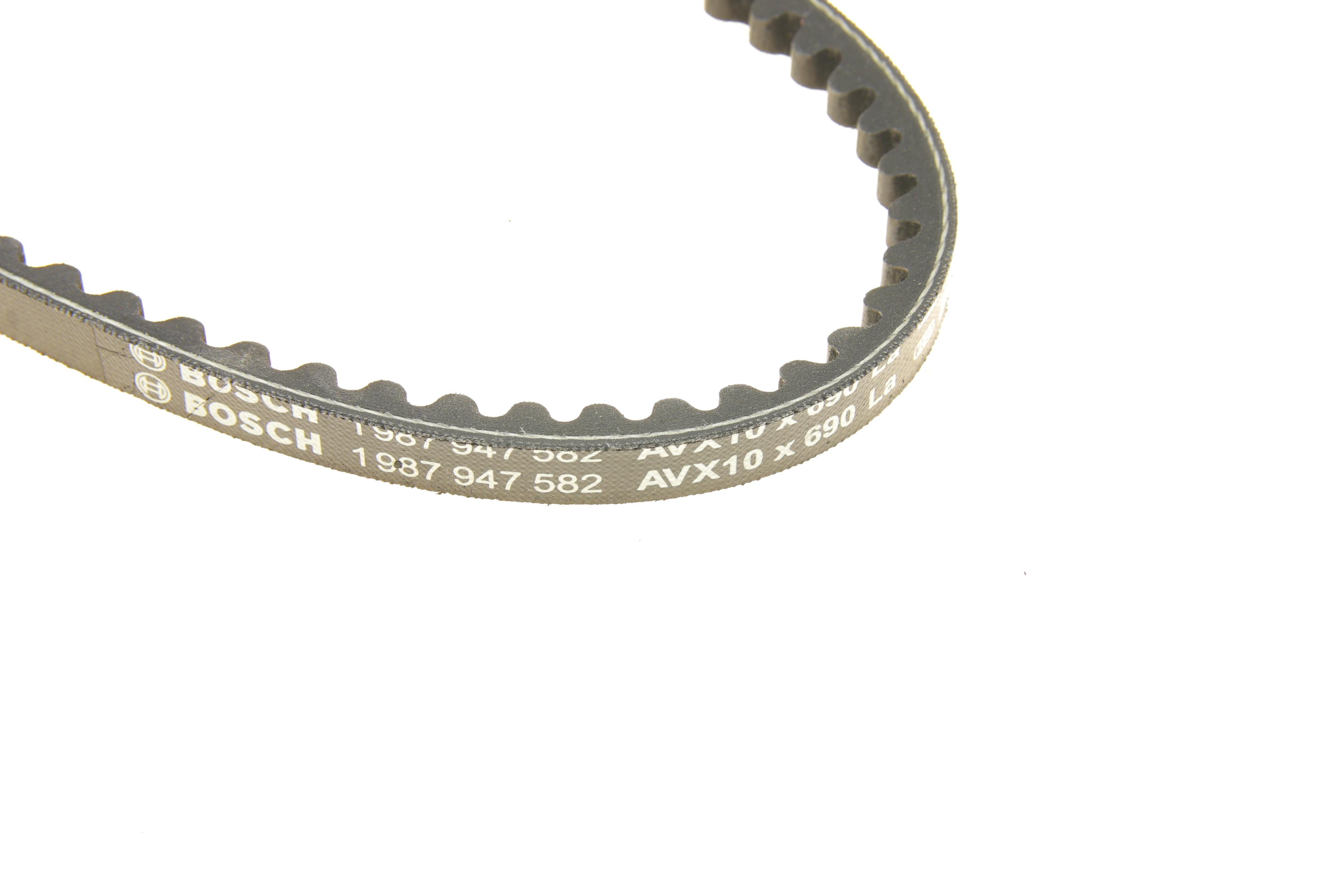 Ремень генератора Lancia Thema 2.9 84-92 (10x690) снято с поставок