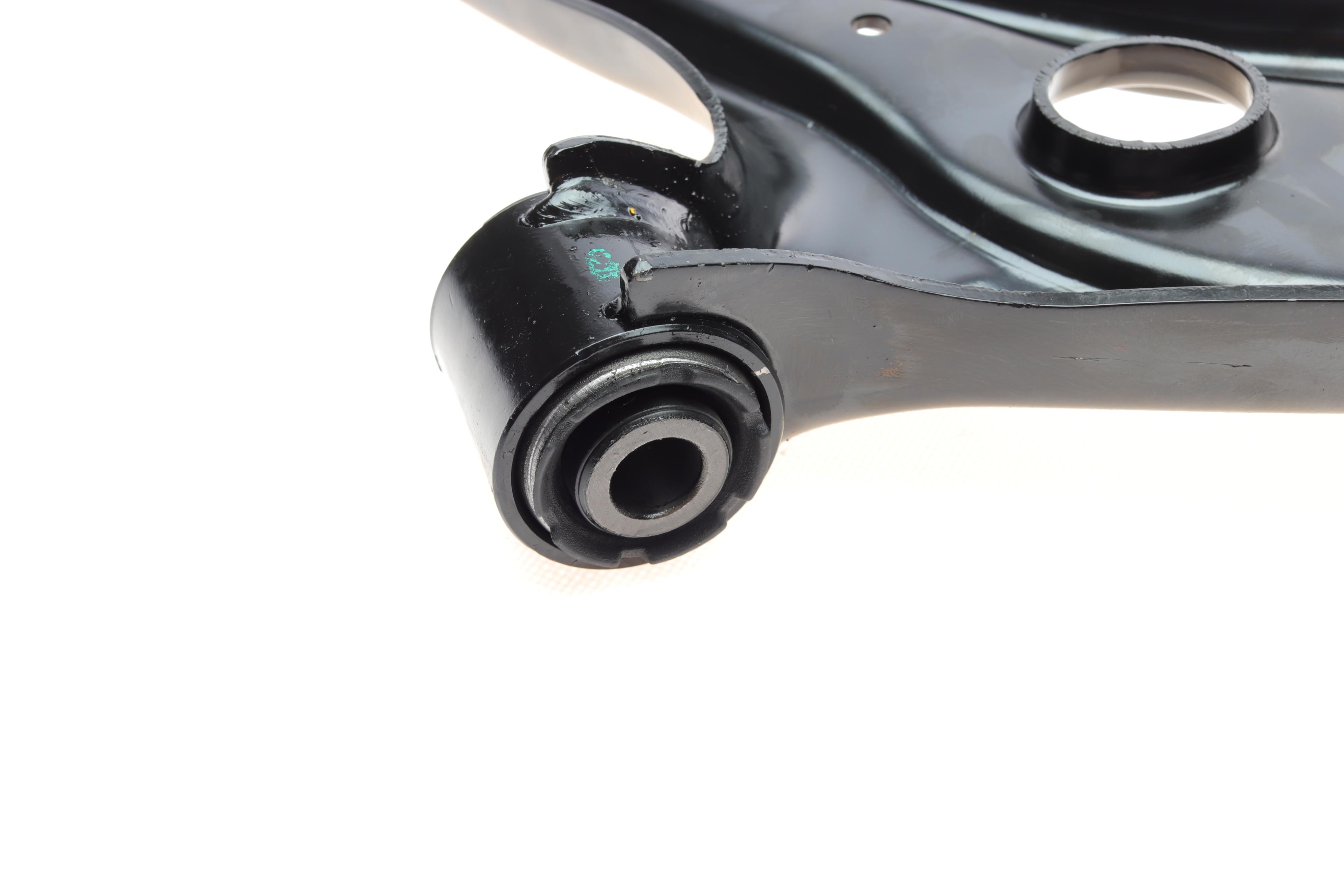 Важіль підвіски (передній) (L) Ford Fiesta VII 17-