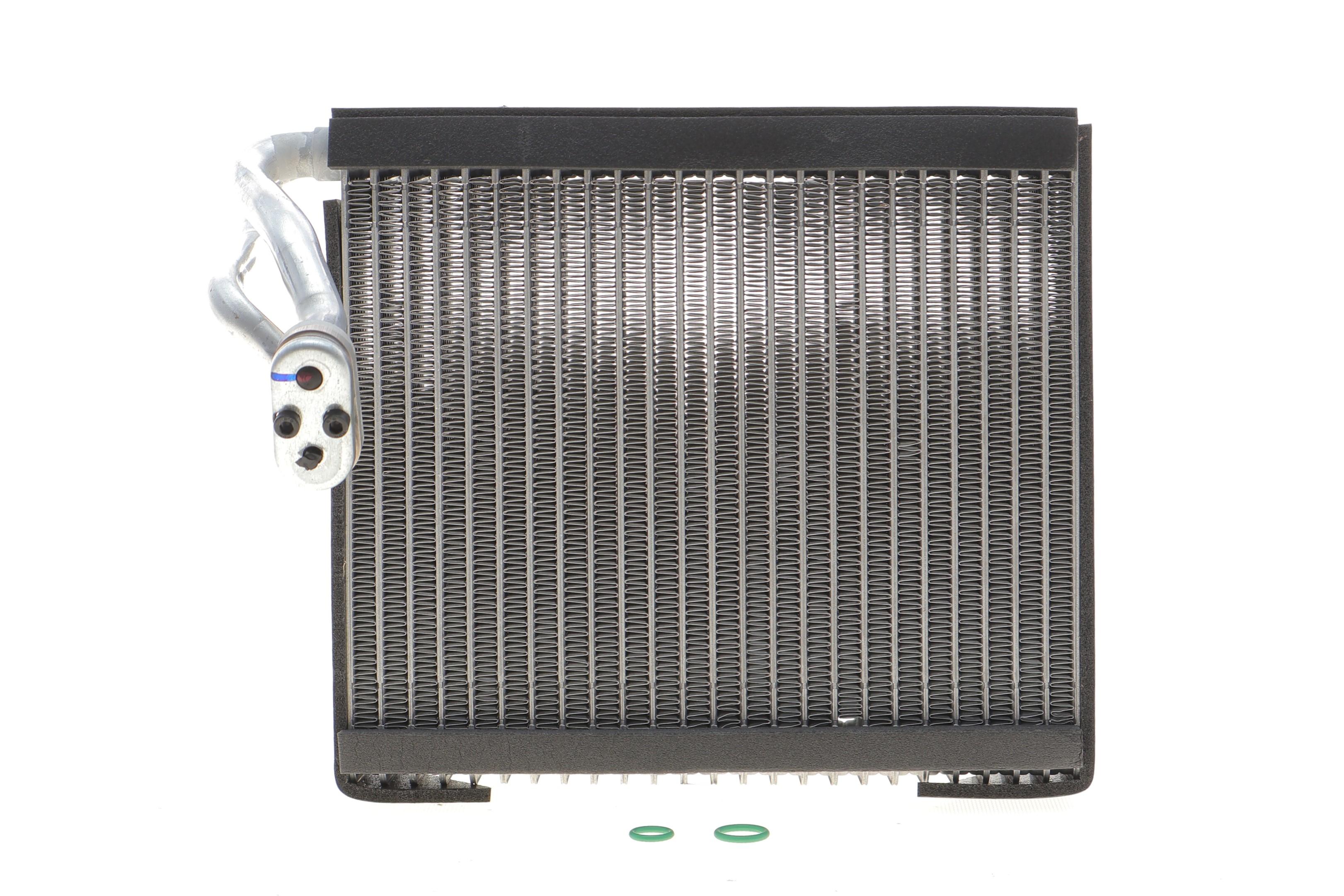 Радіатор кондиціонера Nissan Qashqai II 13- (випаровувач)