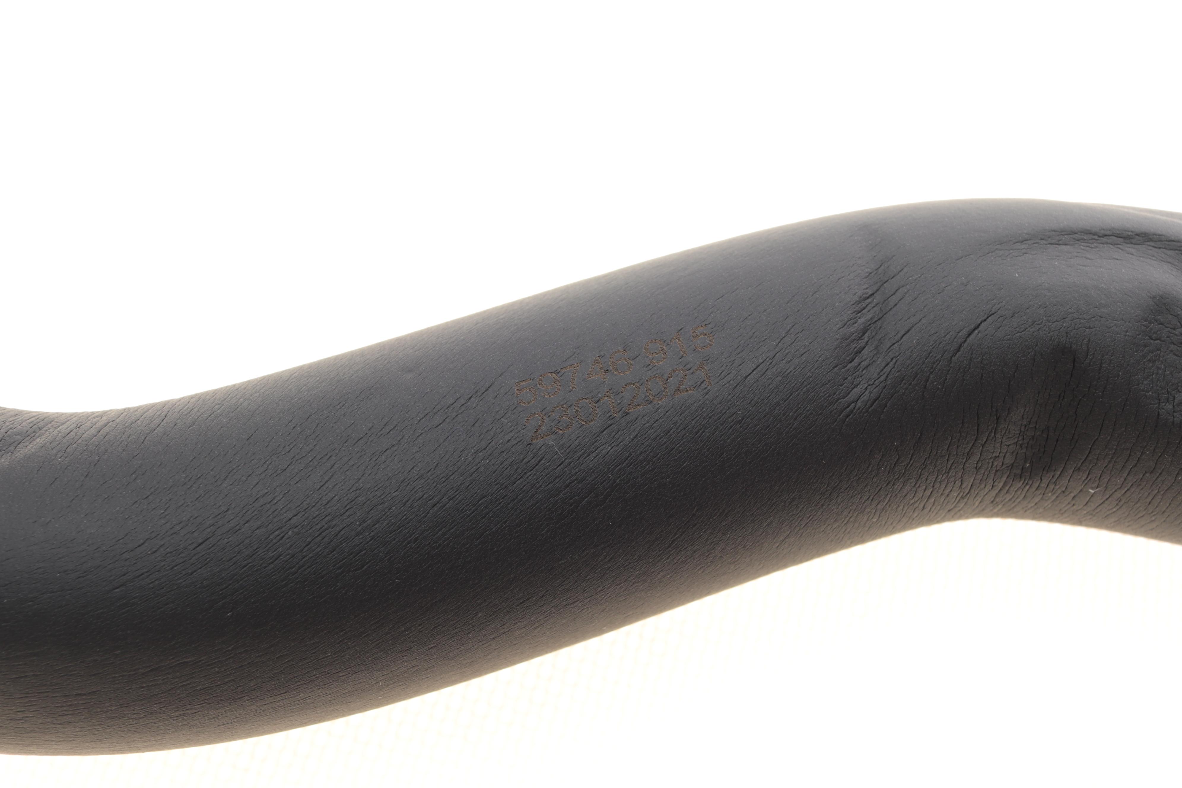 Патрубок вентиляції картера Audi A6/Skoda Octavia/VW Passat/Golf V 1.8TSI/2.0FSI/TSI 05-15